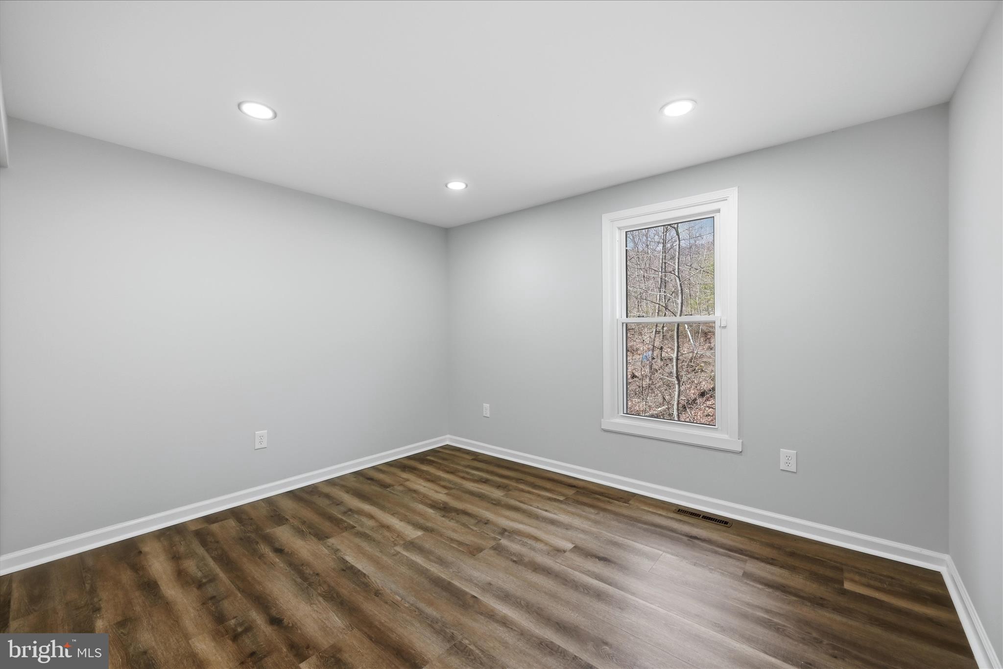 BULL RUN MOUNTAIN ESTATE - Residential