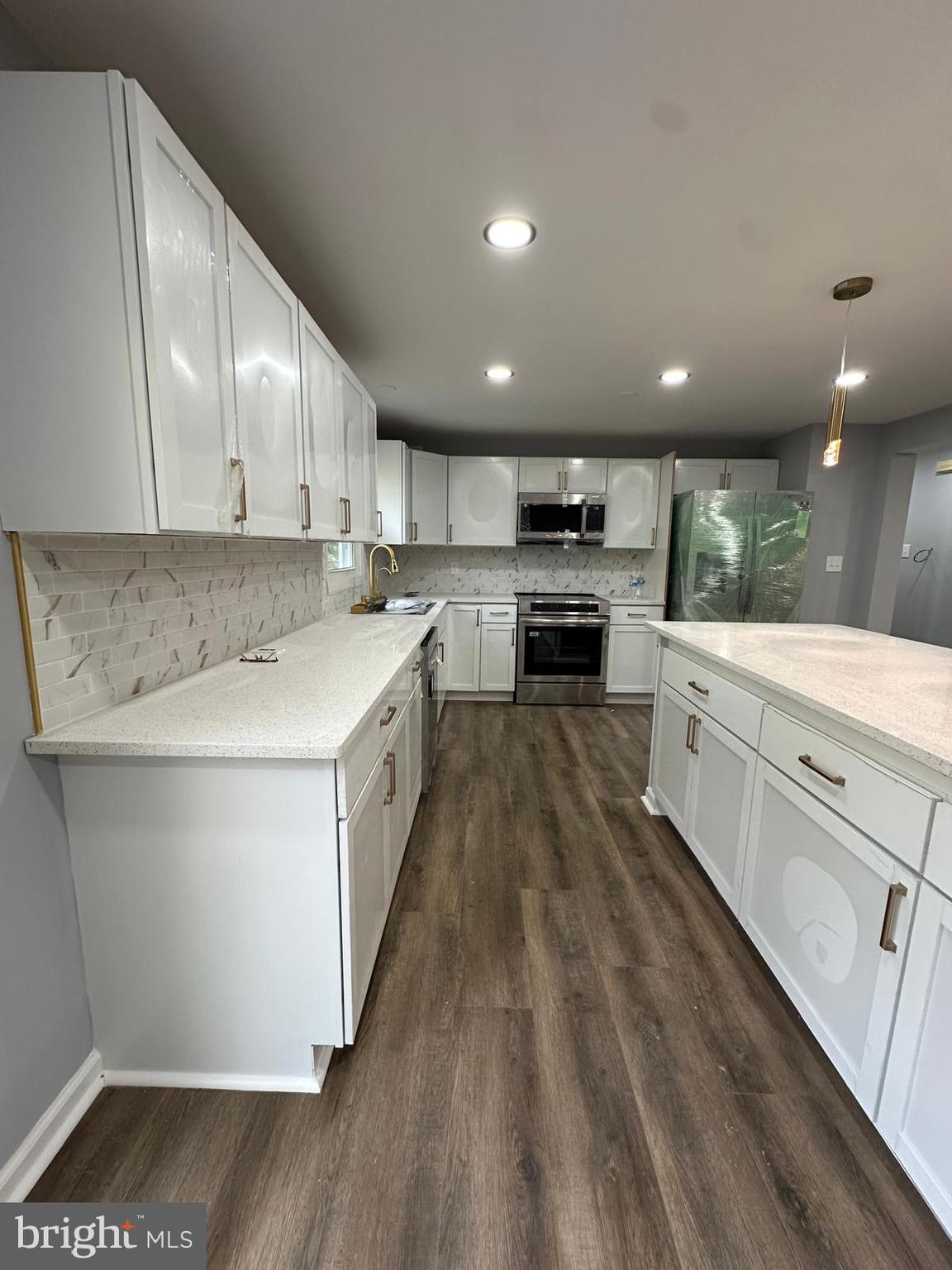 BULL RUN MOUNTAIN ESTATE - Residential