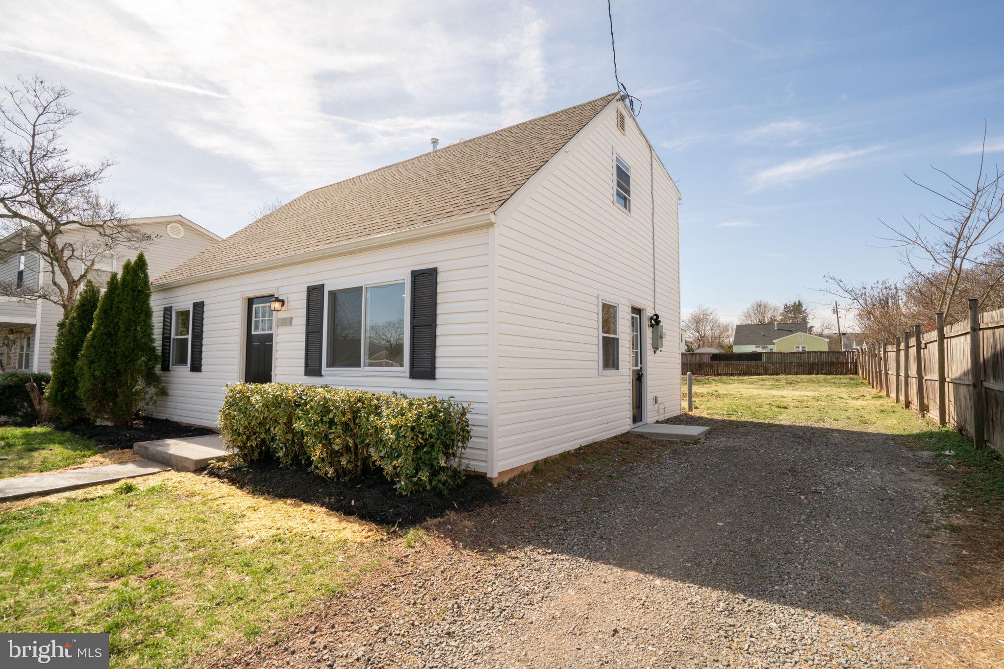 MANASSAS PARK - Residential