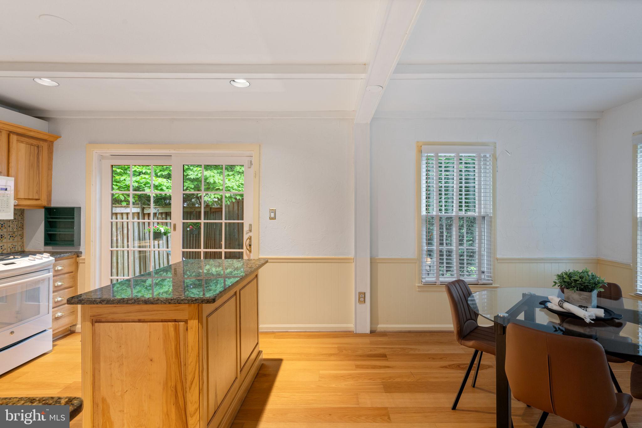 DEEPWOOD - Residential