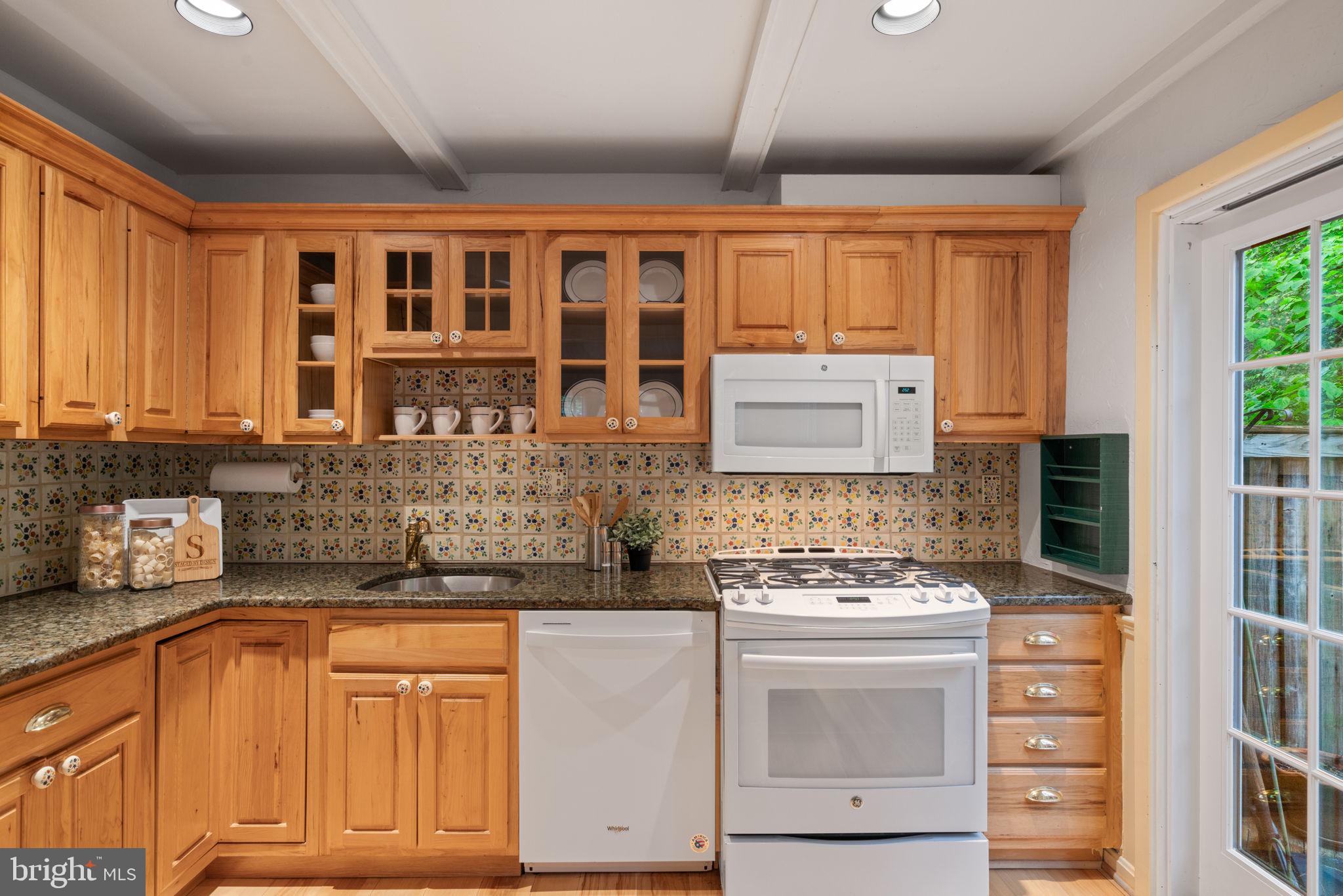 DEEPWOOD - Residential