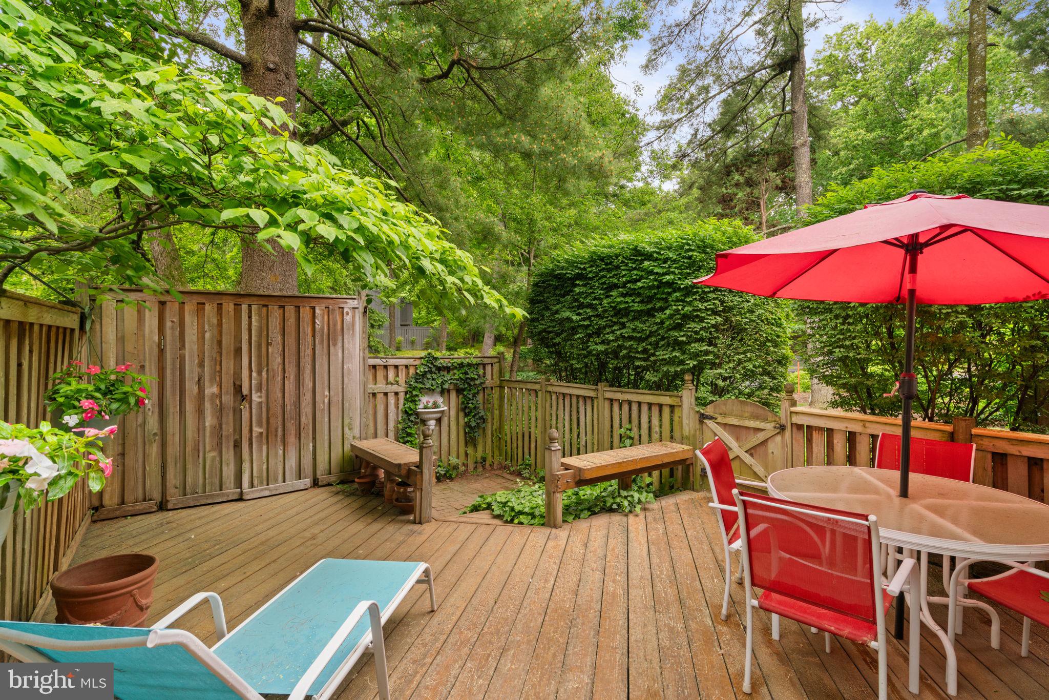 DEEPWOOD - Residential