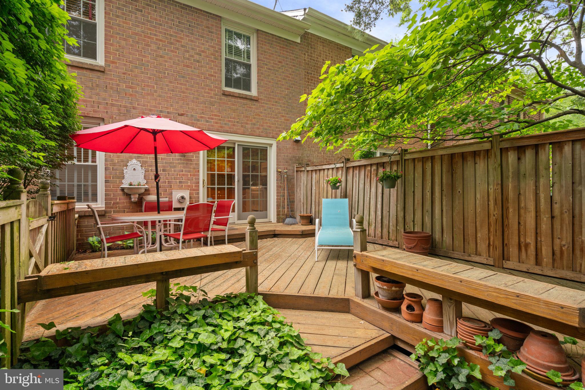 DEEPWOOD - Residential