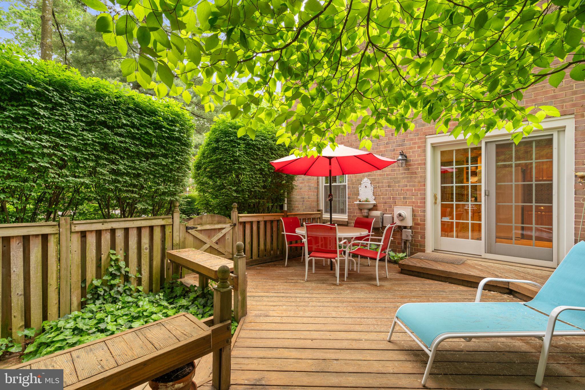 DEEPWOOD - Residential