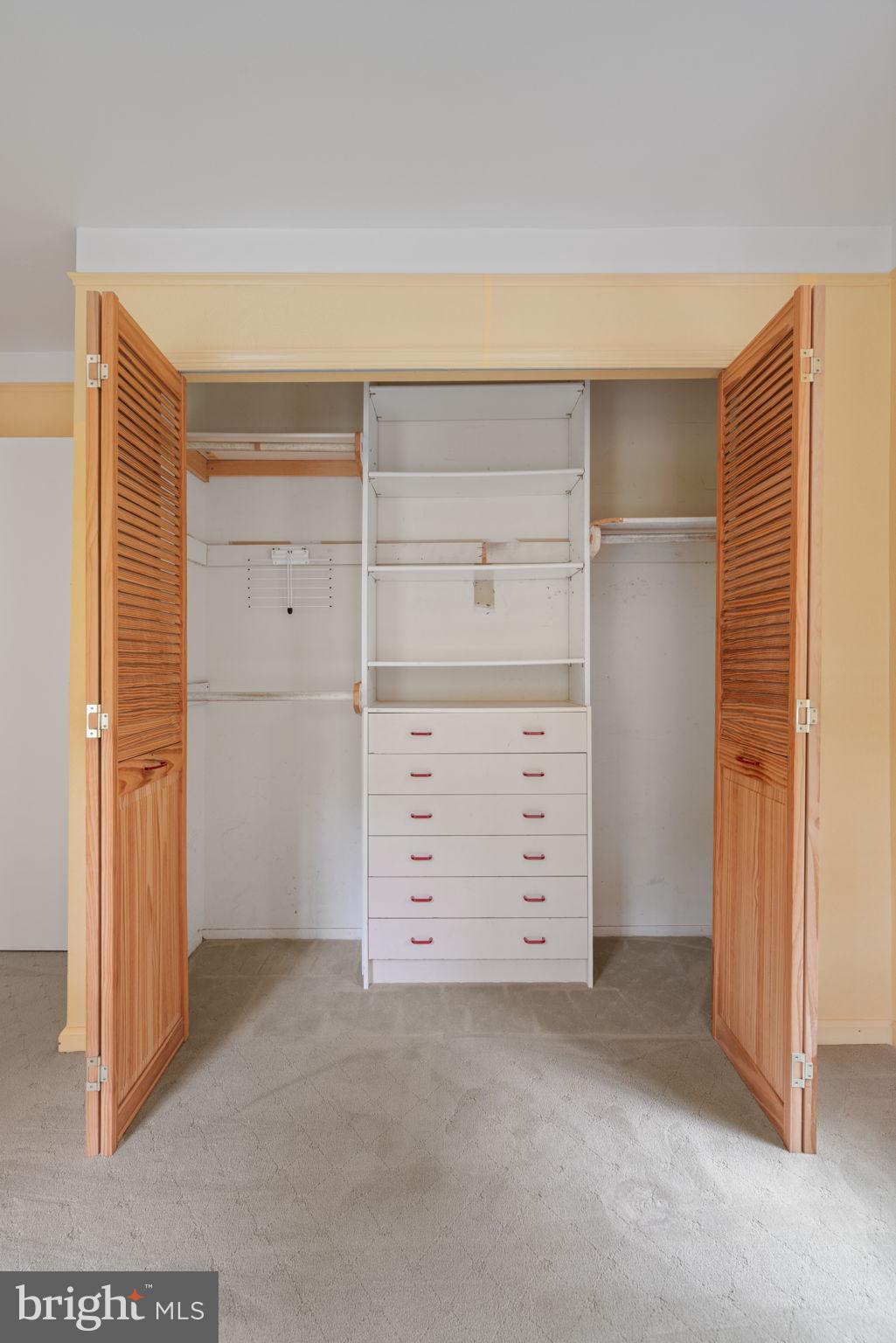 DEEPWOOD - Residential