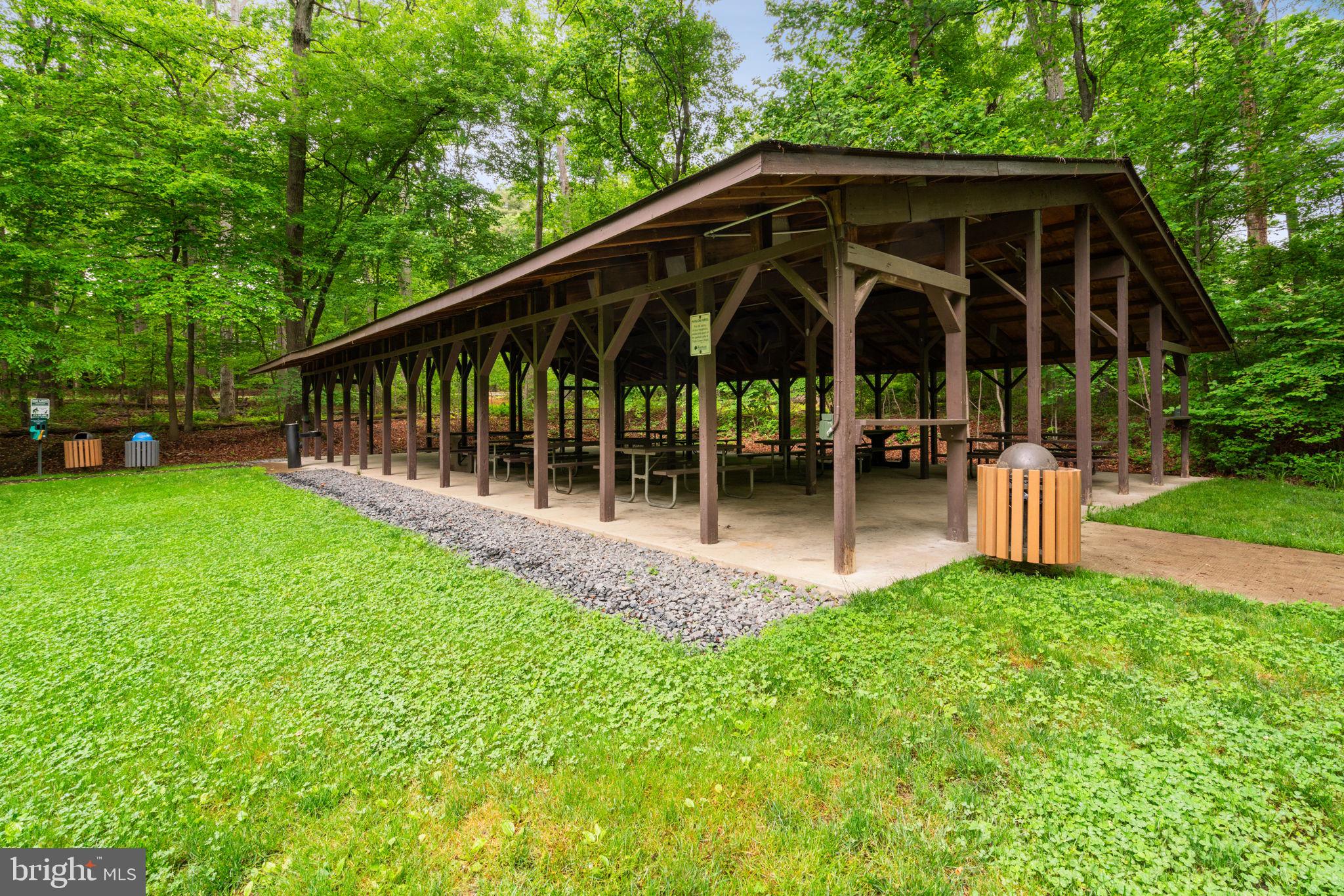 DEEPWOOD - Residential