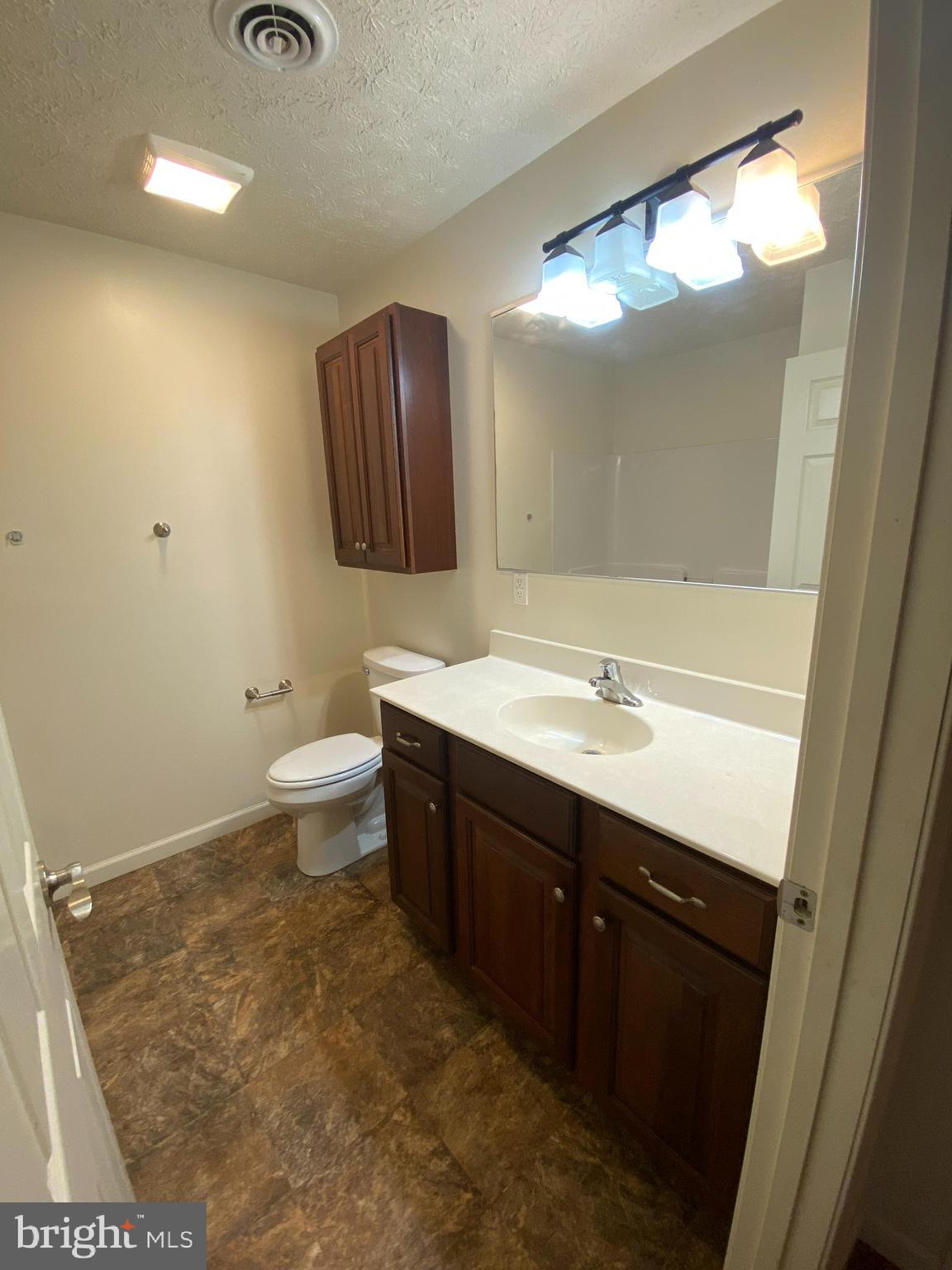 STONY RUN - Residential Lease