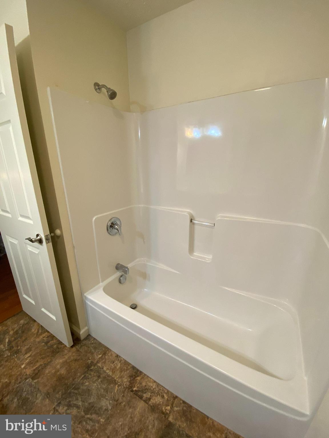 STONY RUN - Residential Lease