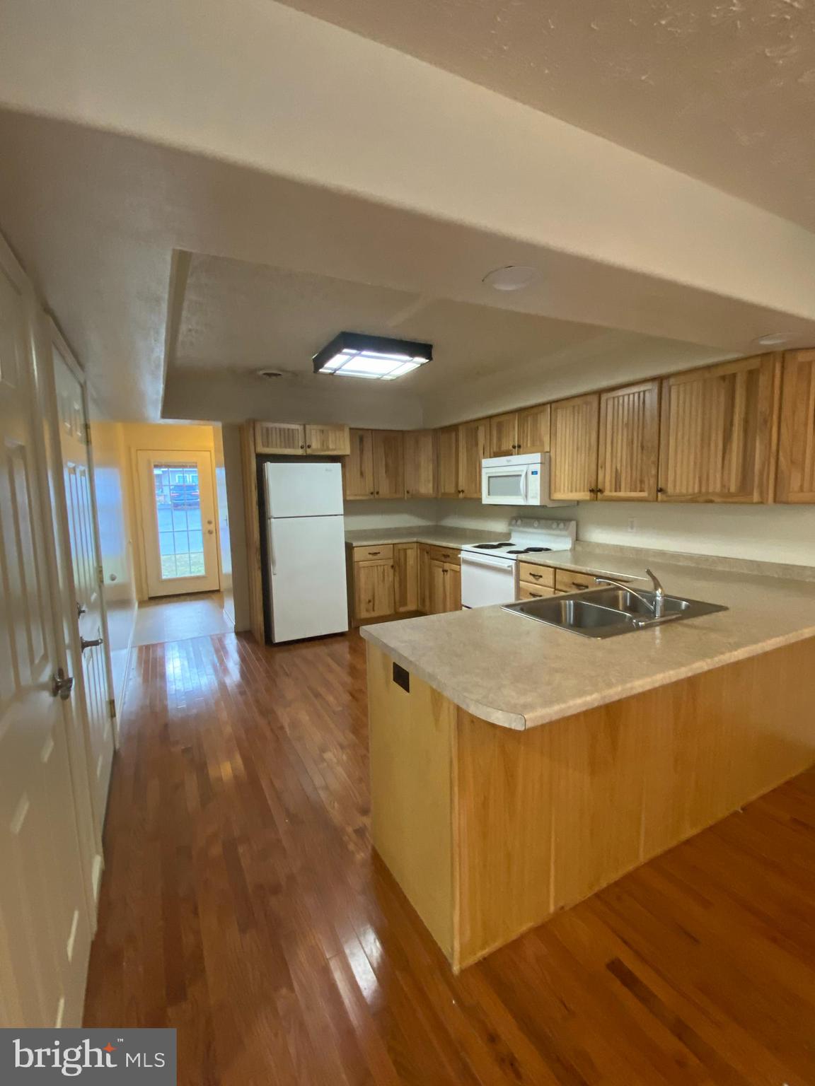 STONY RUN - Residential Lease