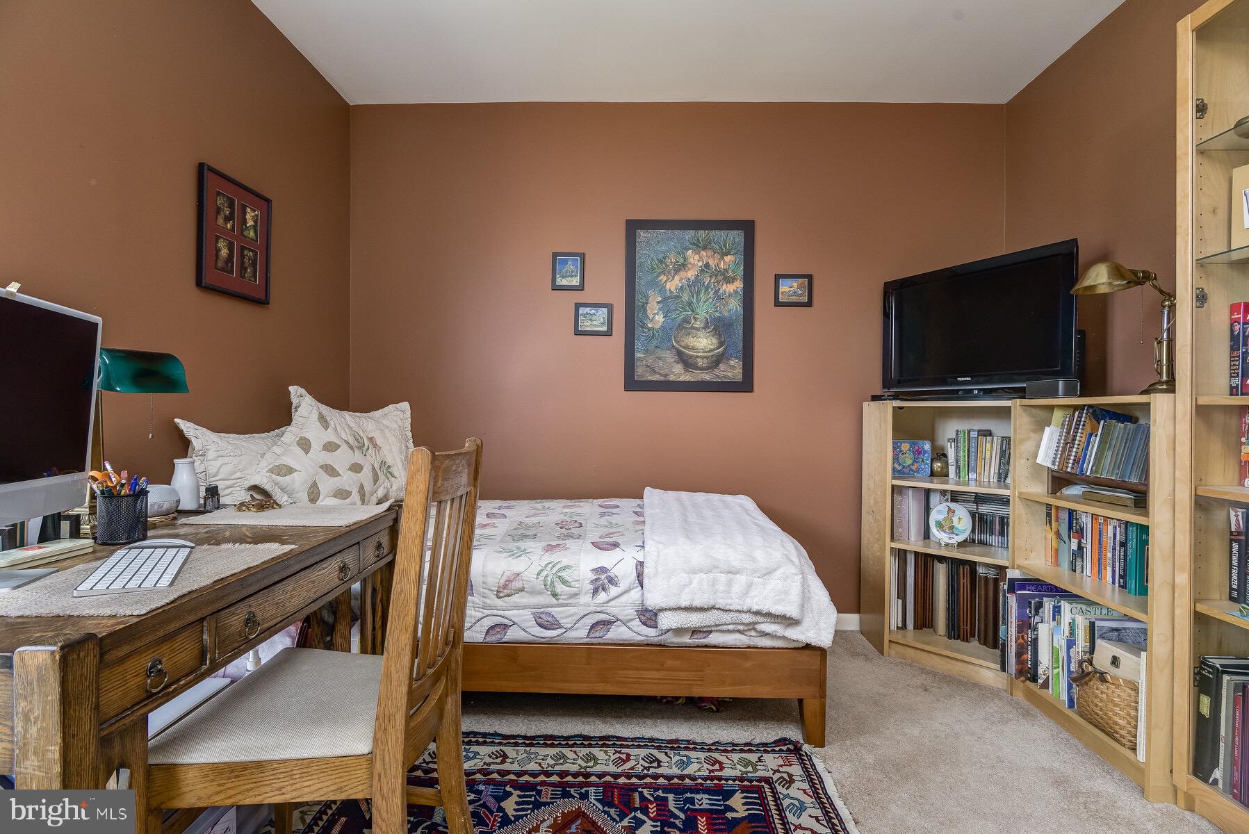 CAMELBACK - Residential