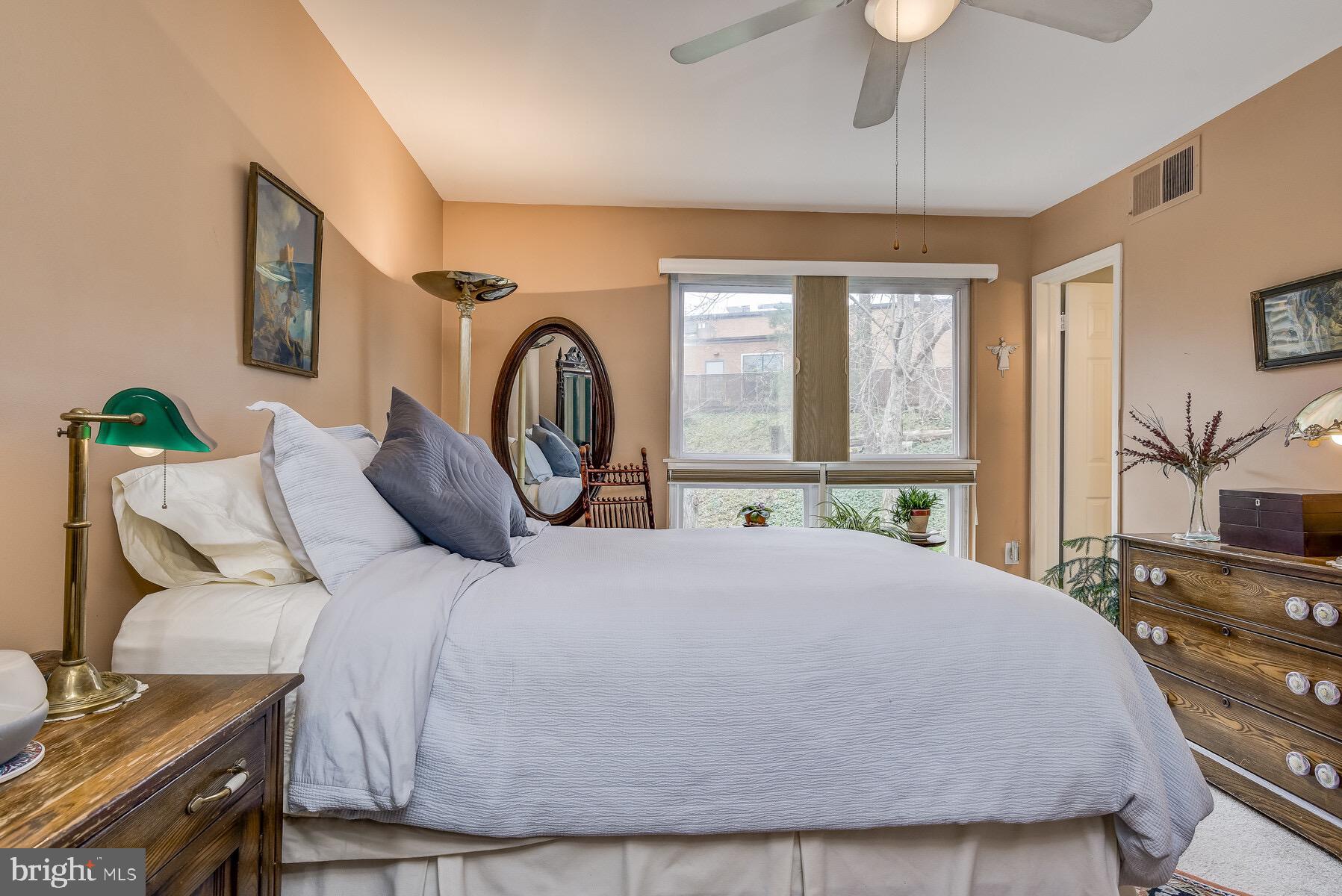 CAMELBACK - Residential