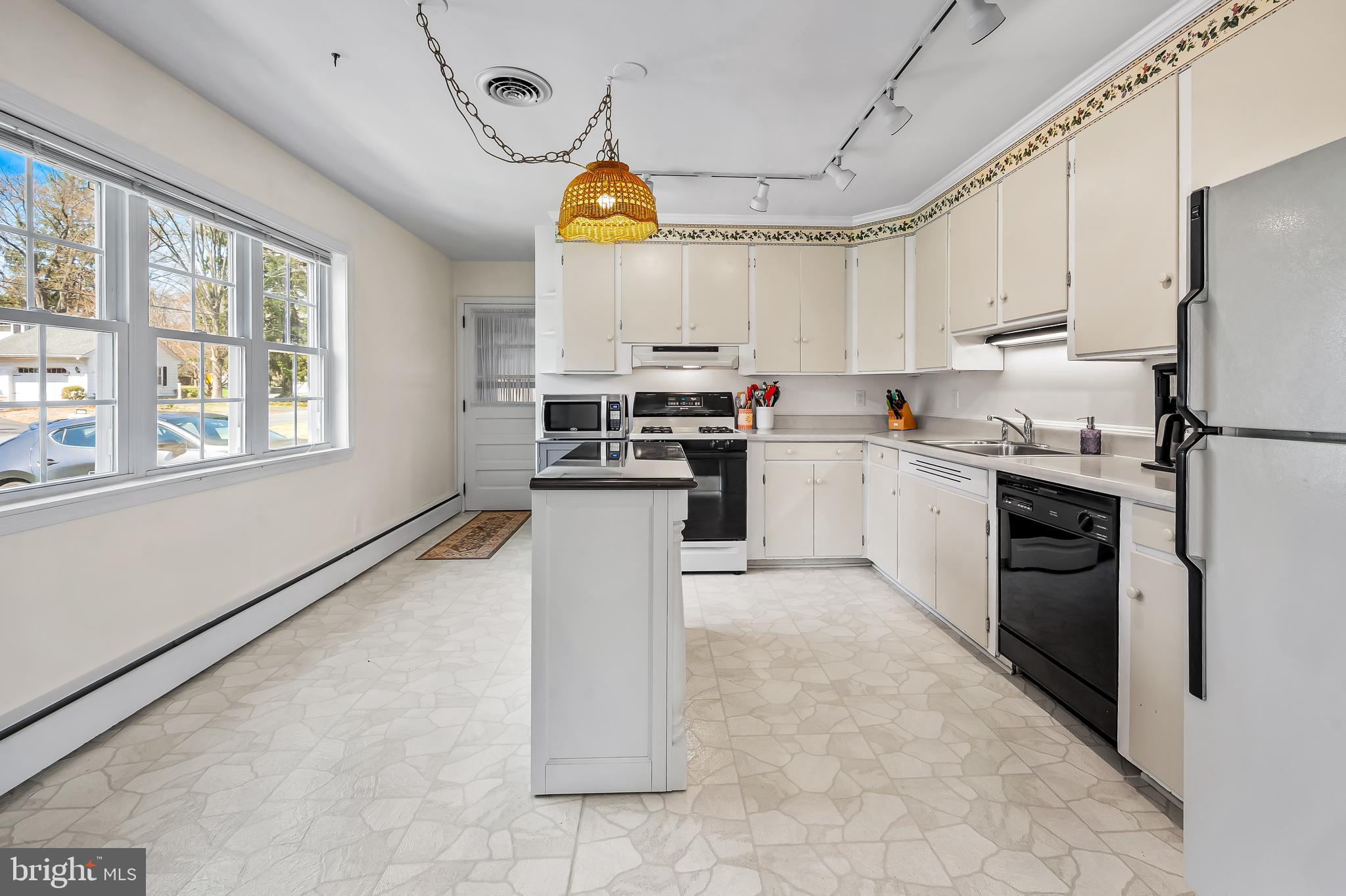 WEBSTER VILLAGE - Residential