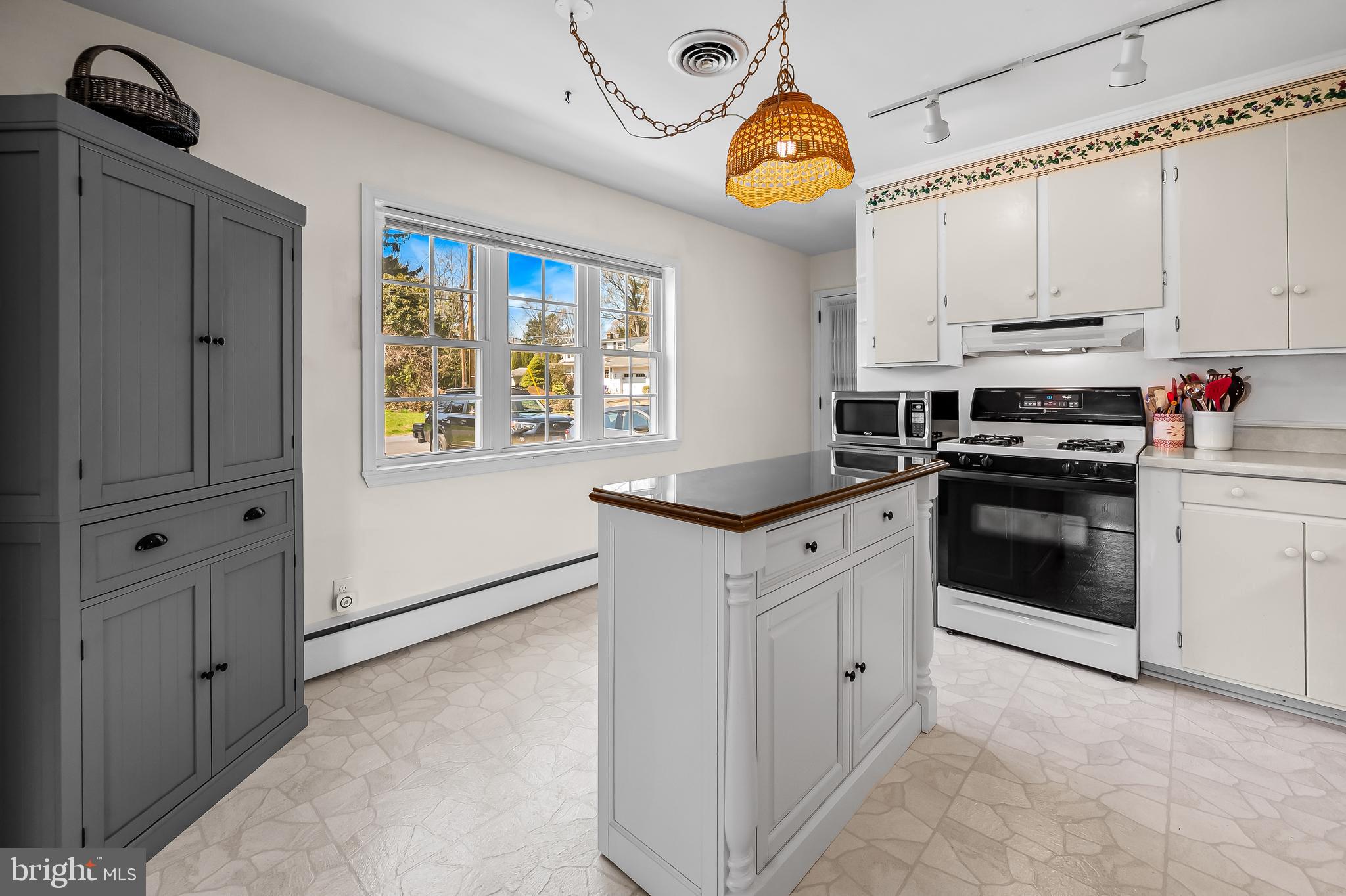 WEBSTER VILLAGE - Residential