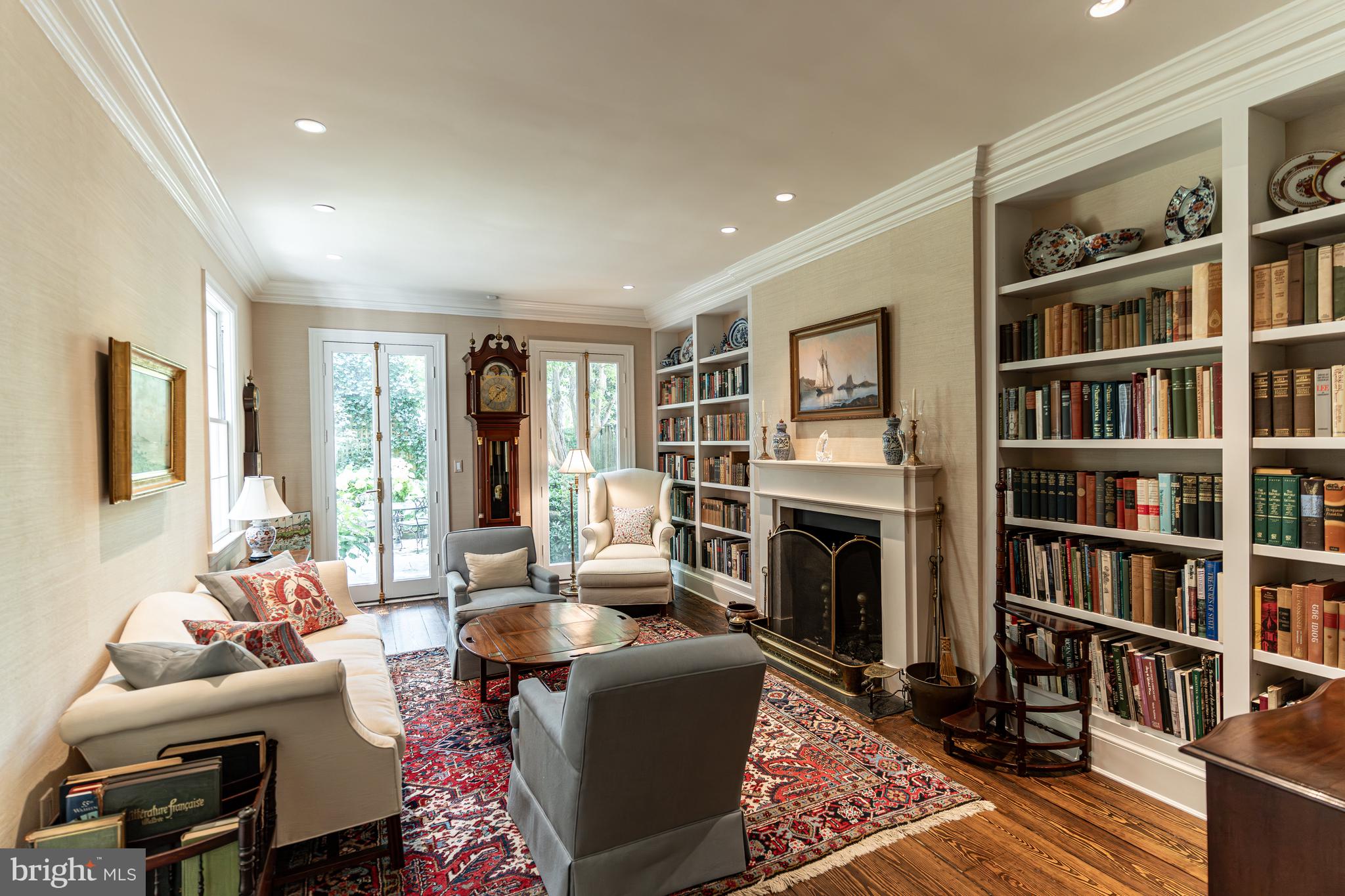 GEORGETOWN - Residential