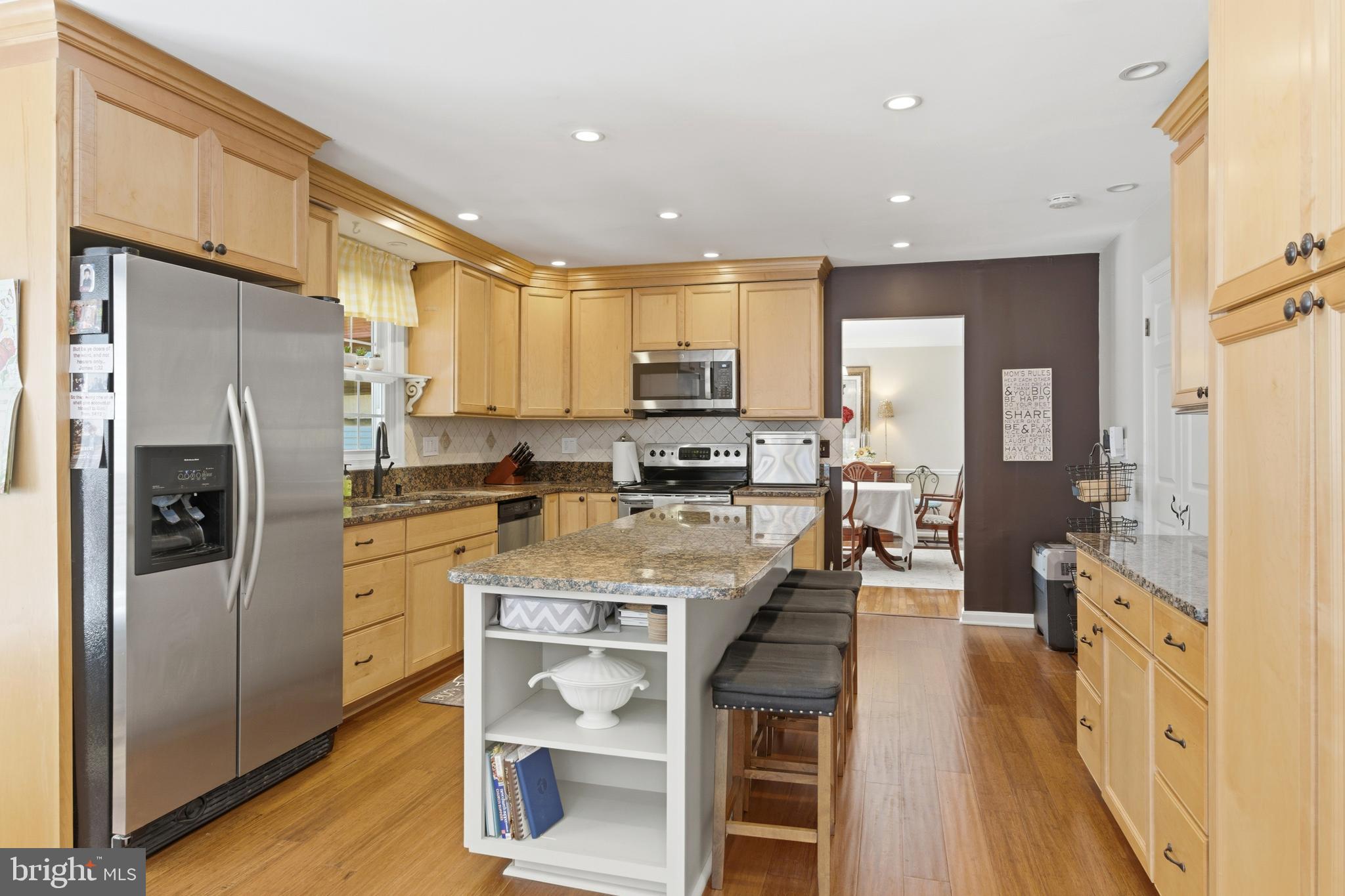 GUNNERS LAKE VILLAGE - Residential
