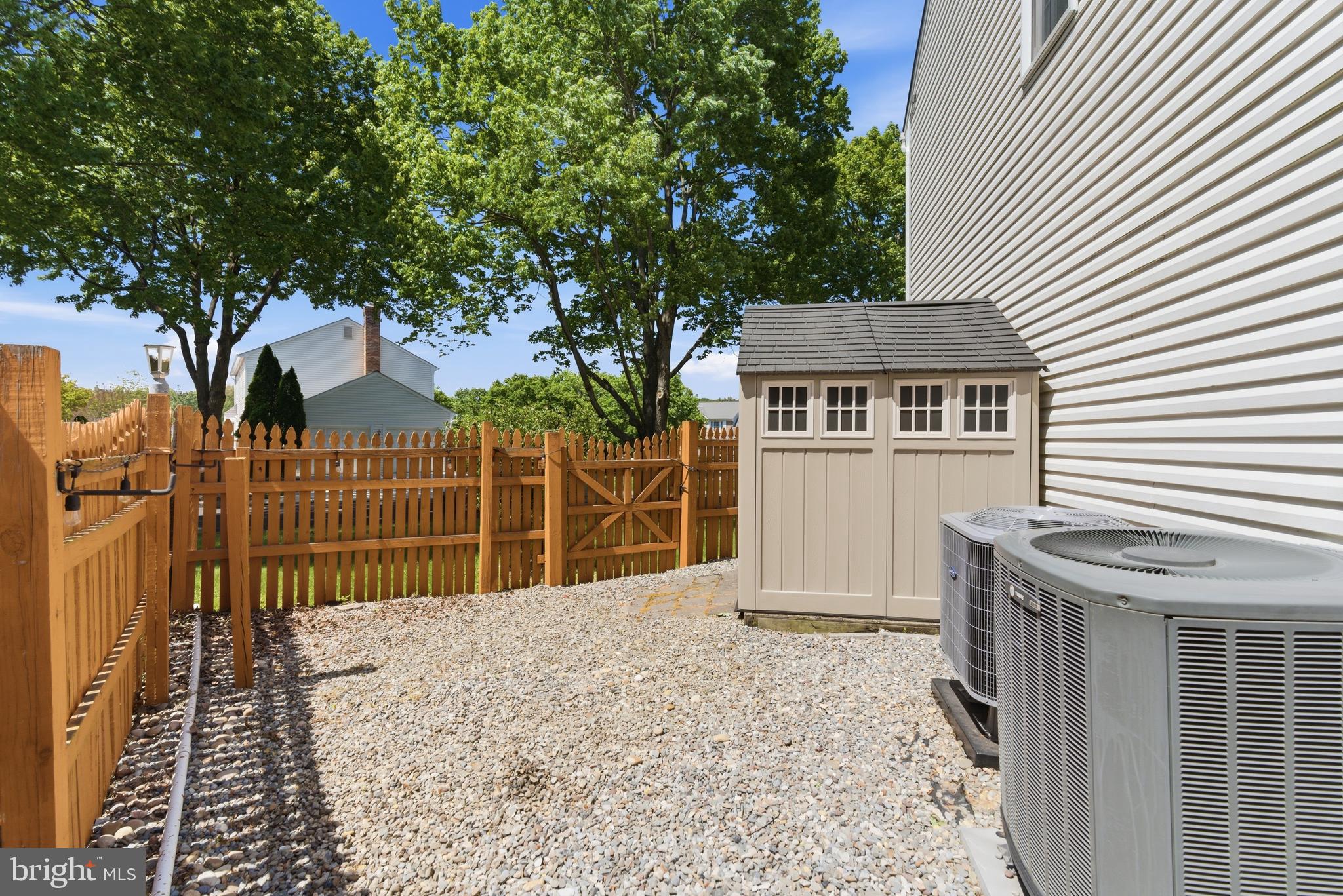 GUNNERS LAKE VILLAGE - Residential