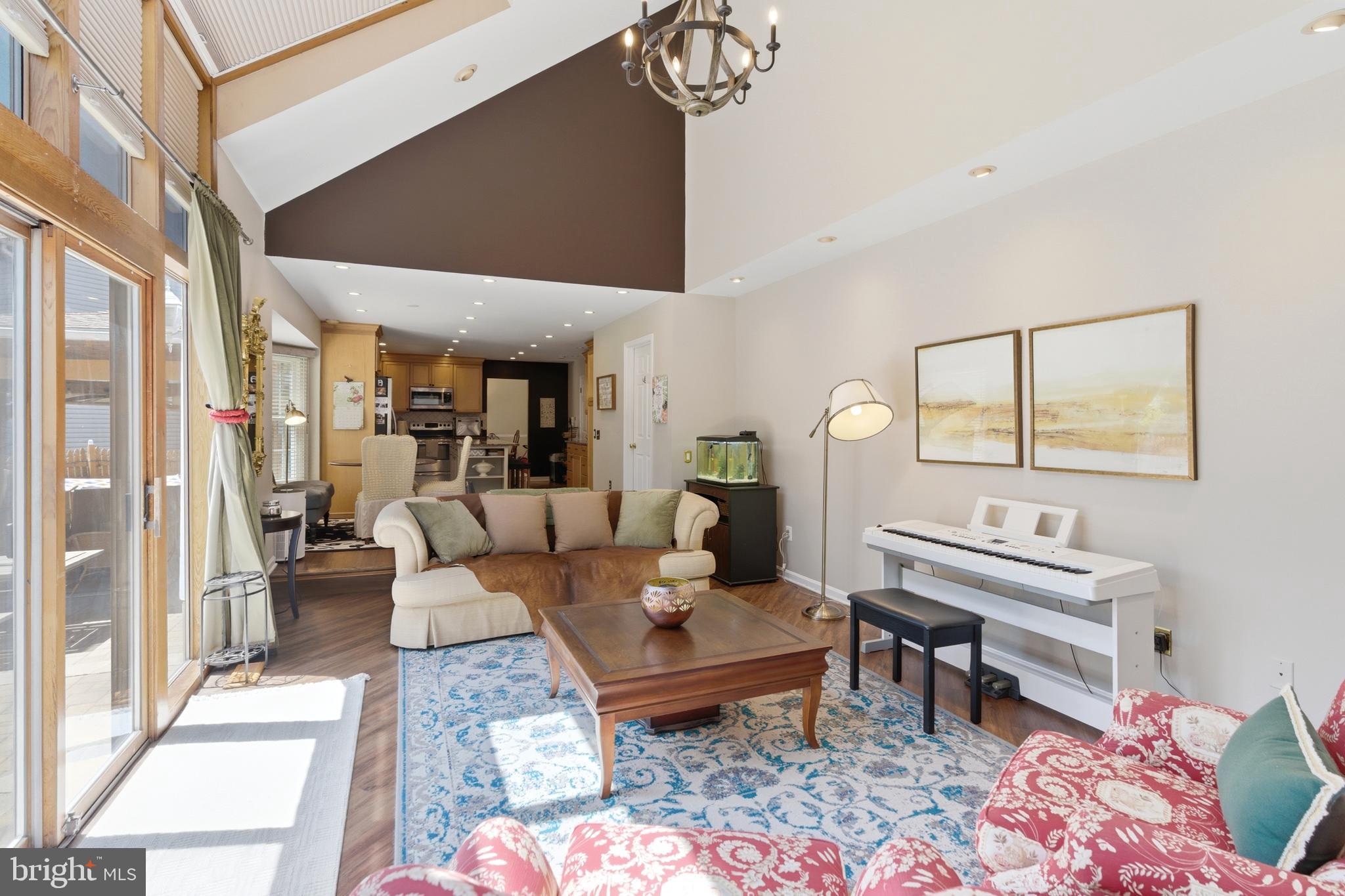 GUNNERS LAKE VILLAGE - Residential