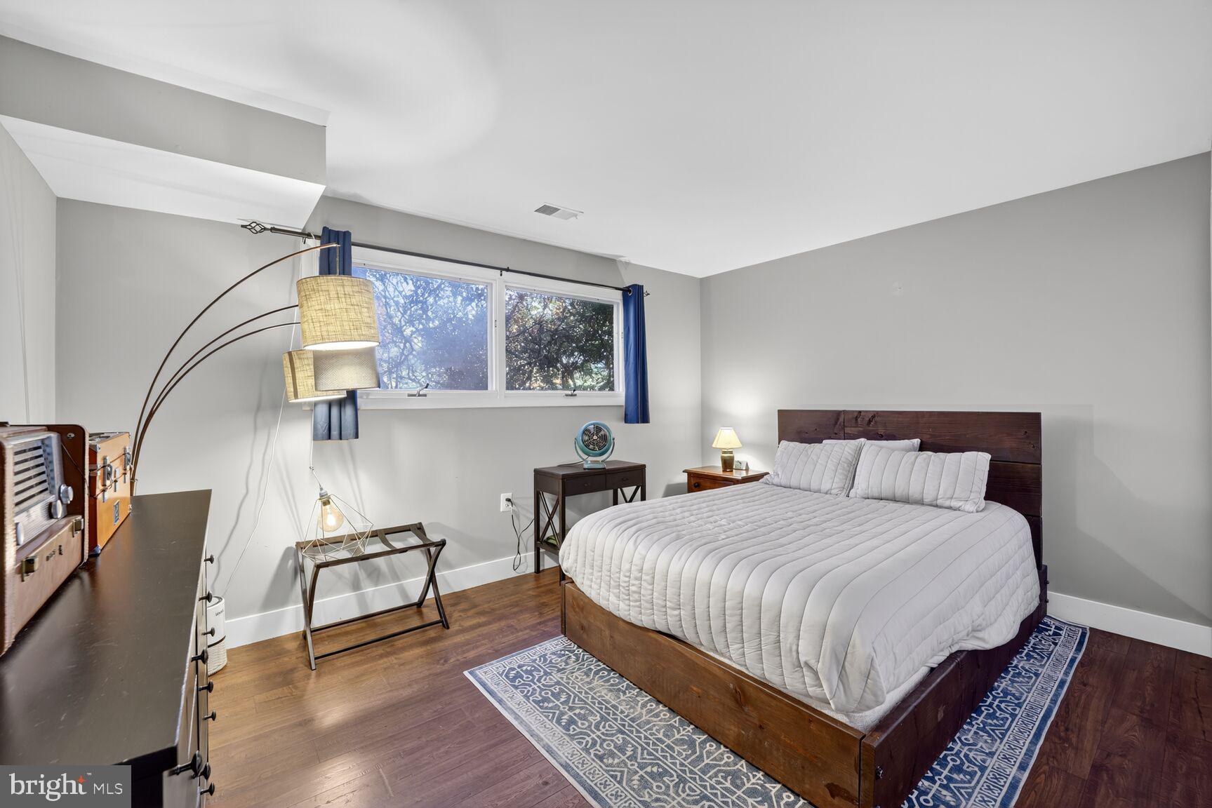 TANTALLON ON THE POTOMAC - Residential Lease