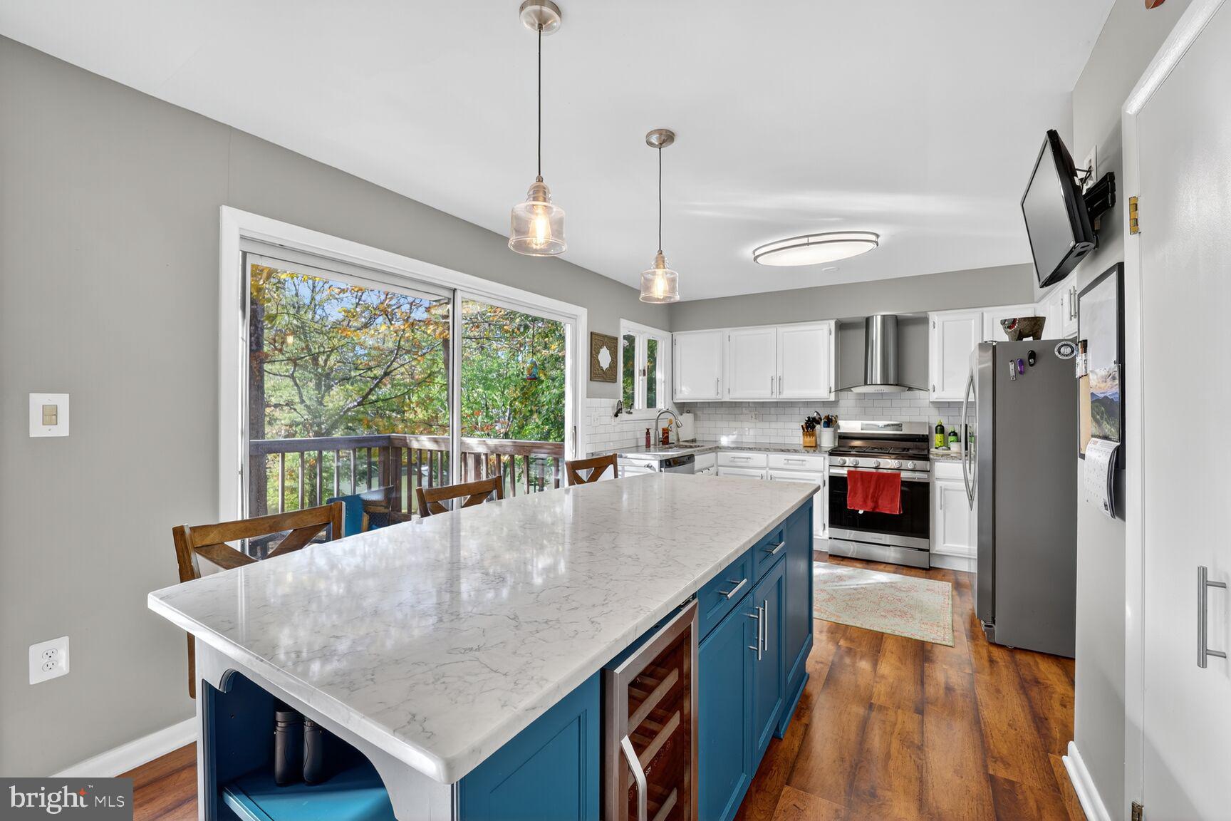 TANTALLON ON THE POTOMAC - Residential Lease