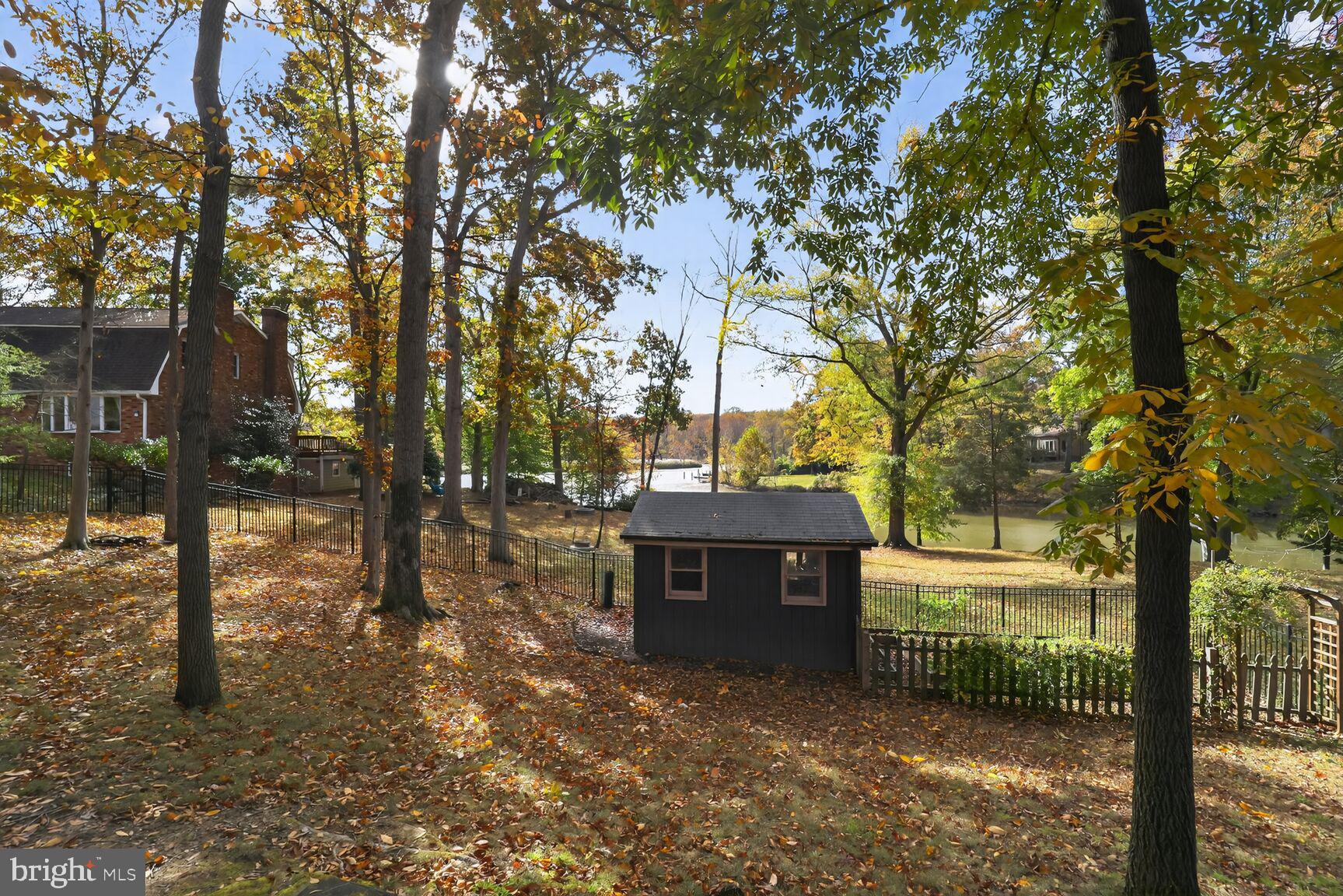 TANTALLON ON THE POTOMAC - Residential Lease