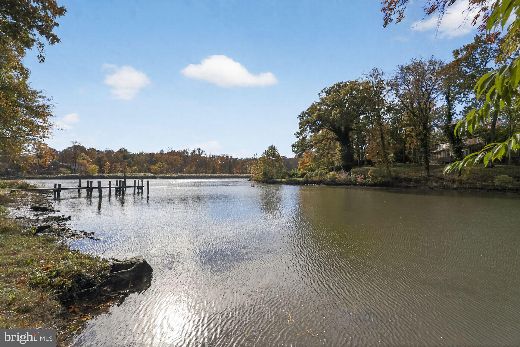 TANTALLON ON THE POTOMAC - Residential Lease