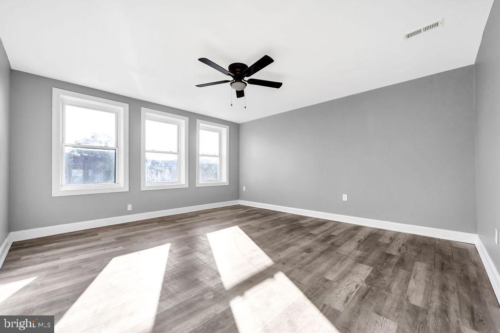 PHILADELPHIA (WEST) - Residential