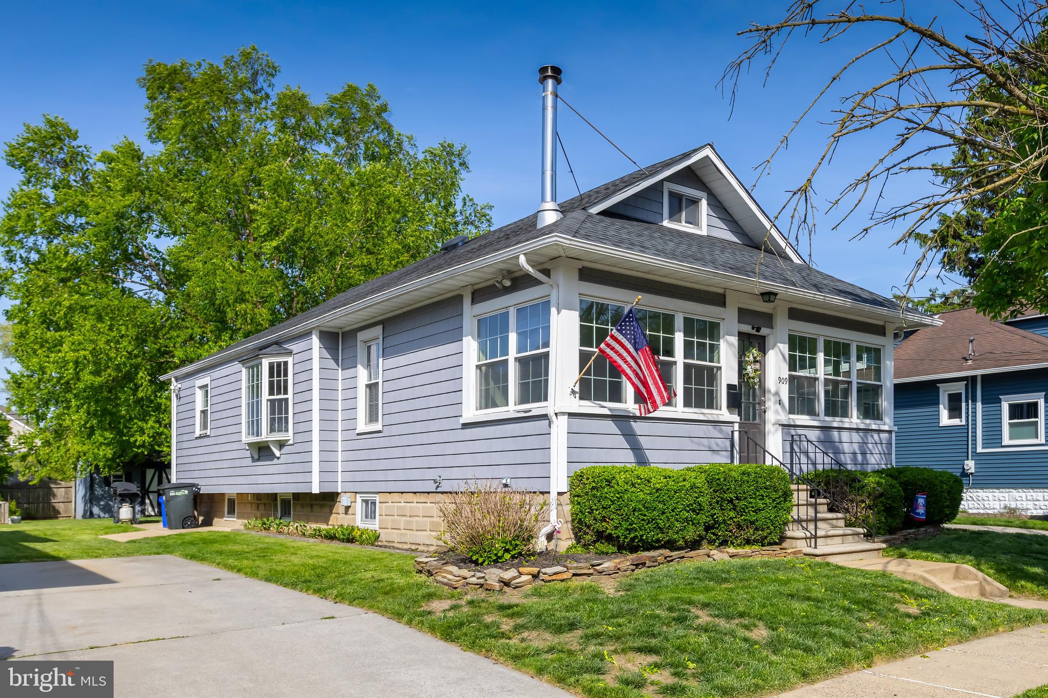 909 HIGHLAND BOULEVARD