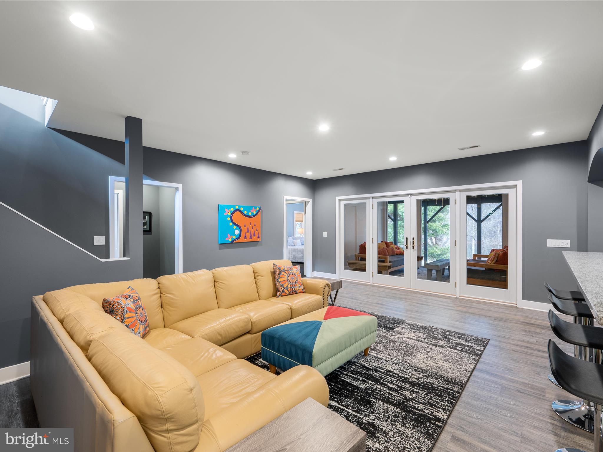 AVON BEND - Residential