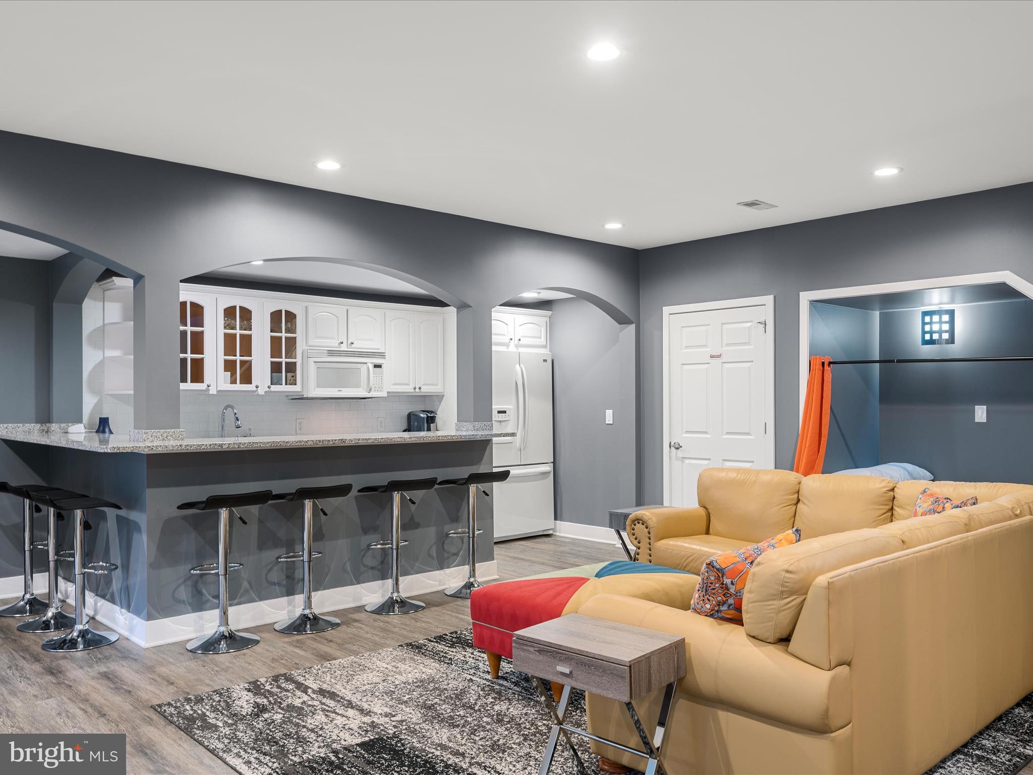 AVON BEND - Residential