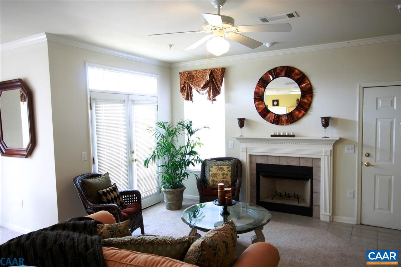 CARRIAGE HILL - Residential Lease