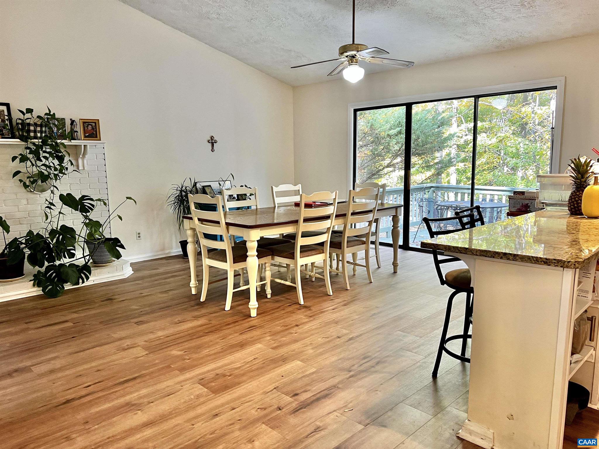 LAKE MONTICELLO - Residential