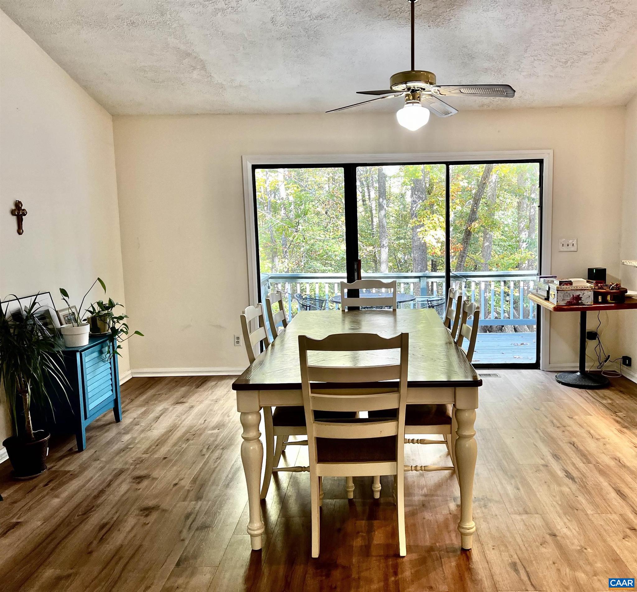 LAKE MONTICELLO - Residential