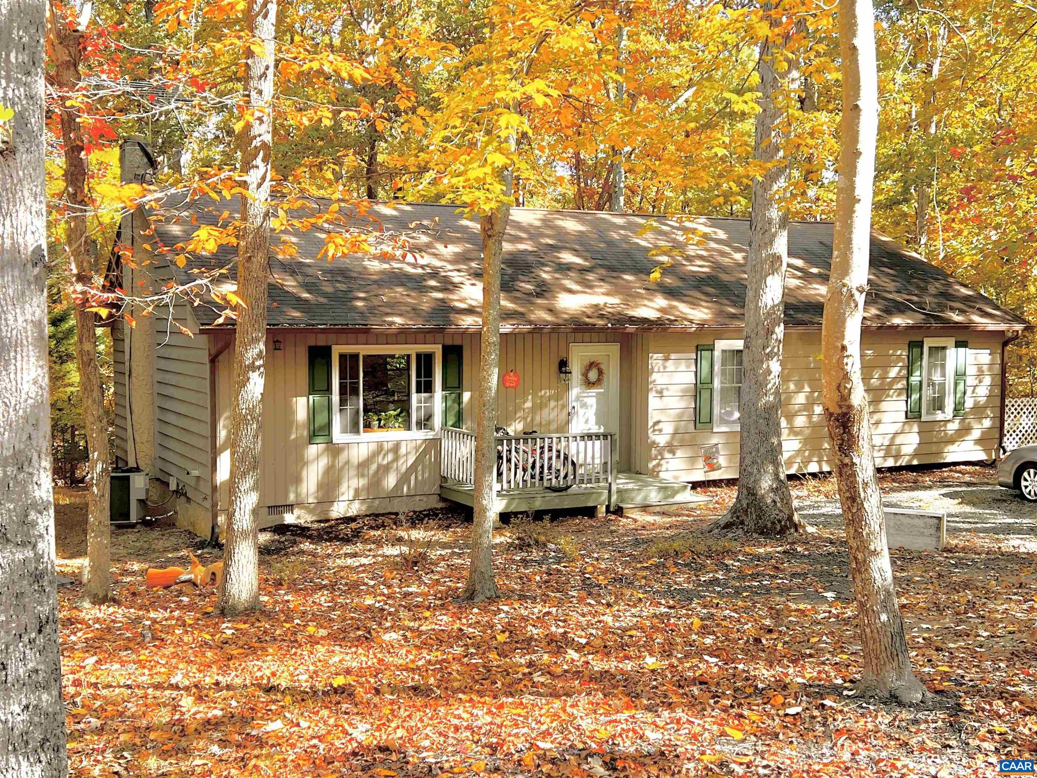 LAKE MONTICELLO - Residential