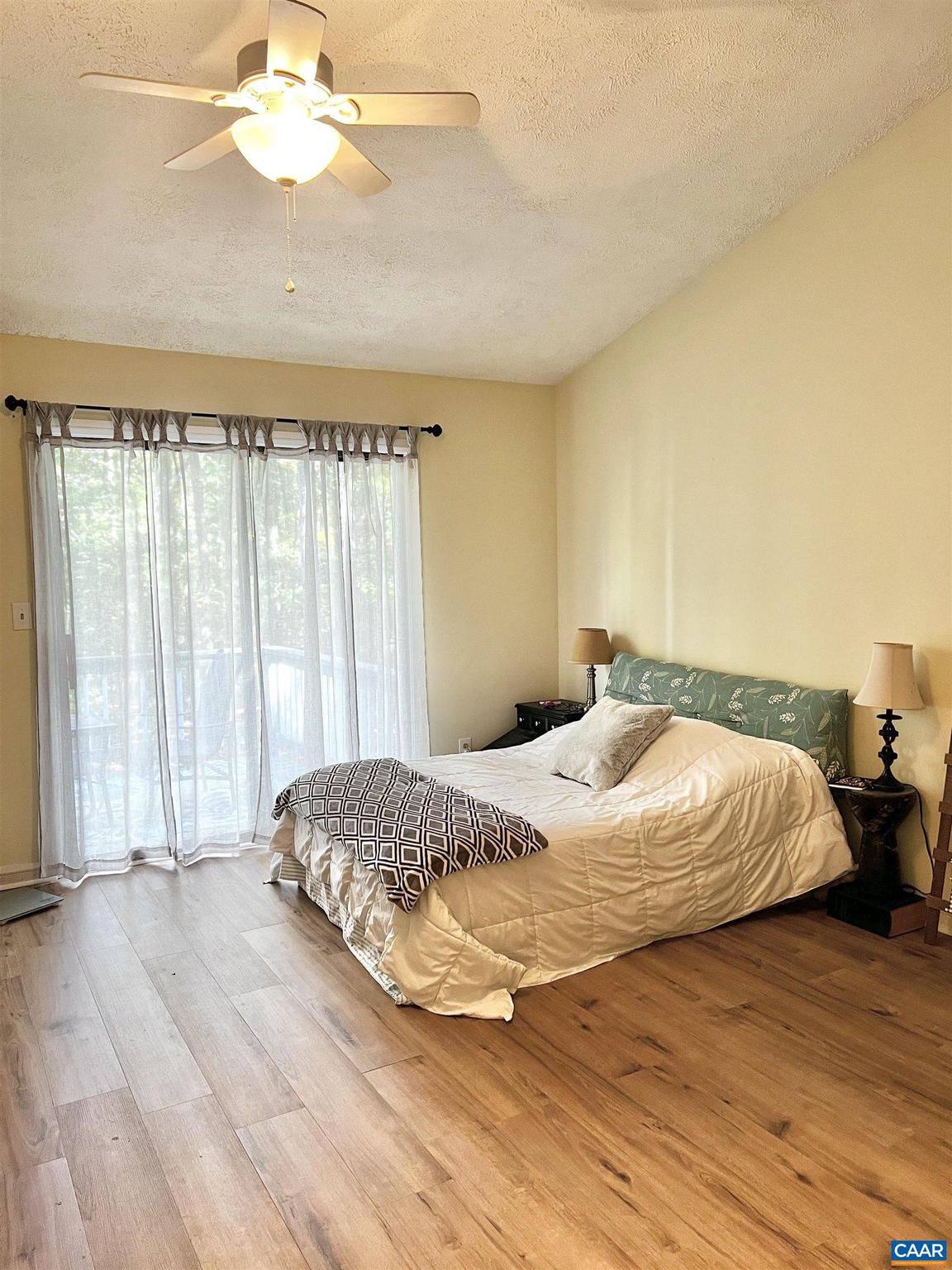 LAKE MONTICELLO - Residential