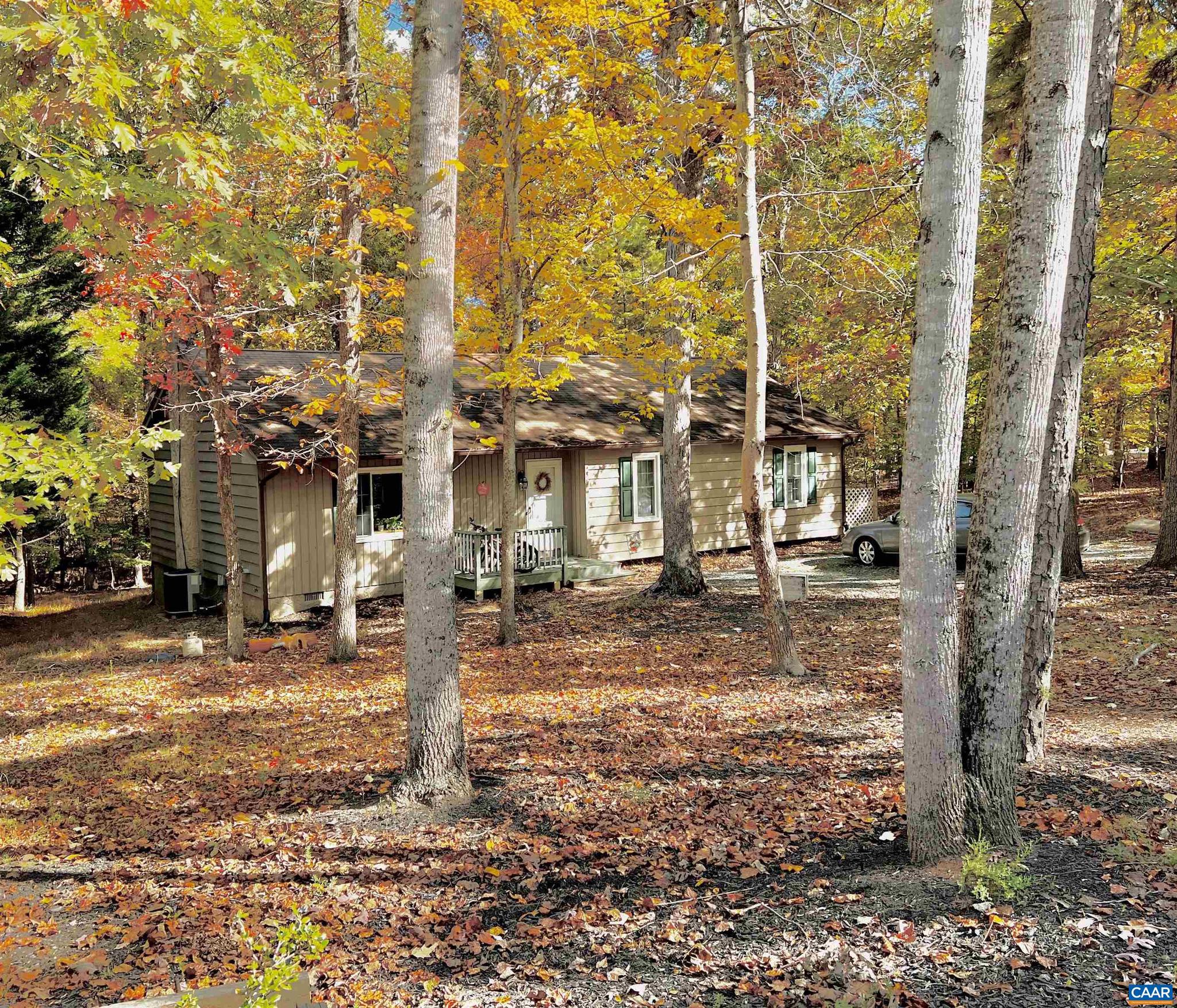 LAKE MONTICELLO - Residential