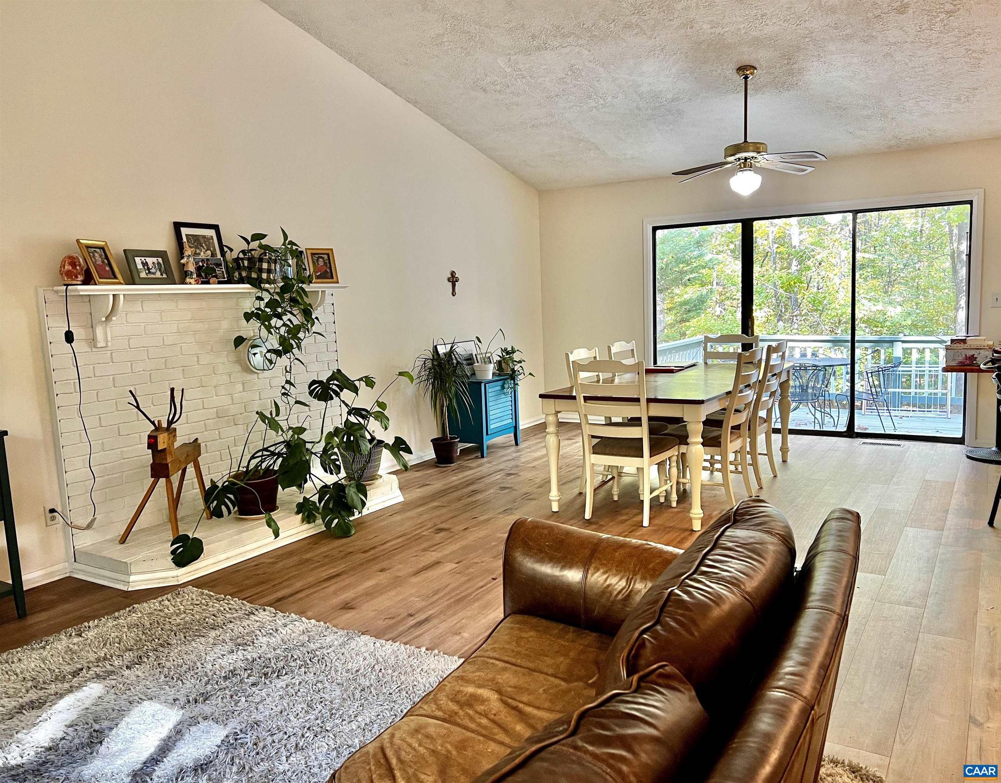 LAKE MONTICELLO - Residential