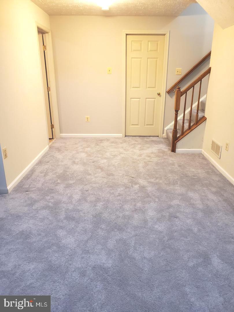 BRIGHTFIELD - Residential Lease