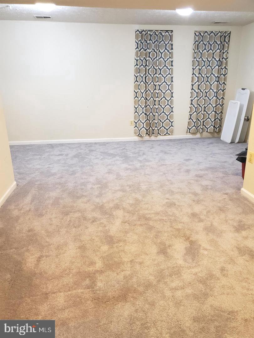 BRIGHTFIELD - Residential Lease