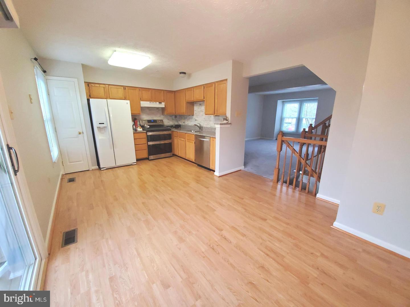 BRIGHTFIELD - Residential Lease