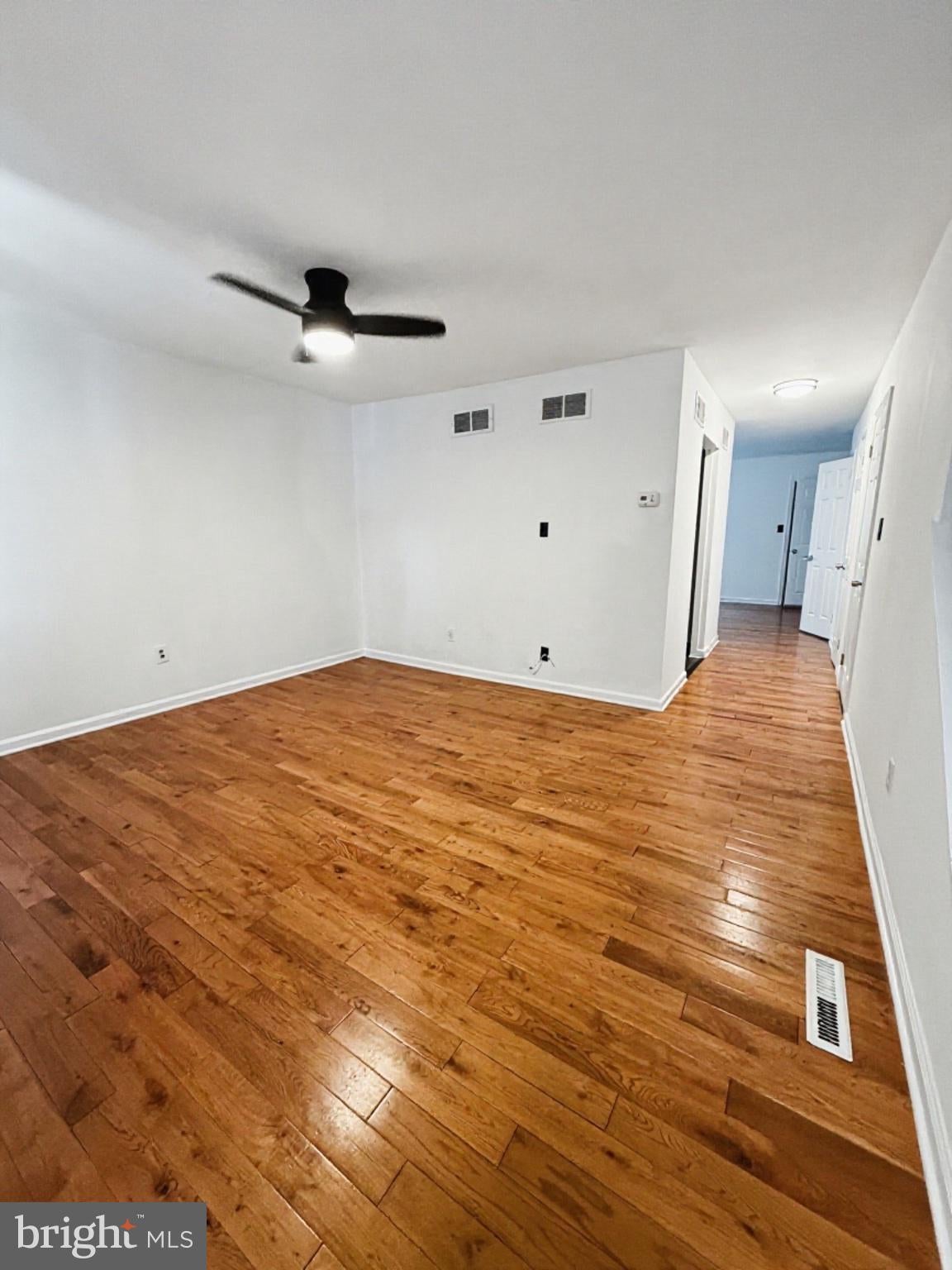 32 ETHAN ALLEN COURT