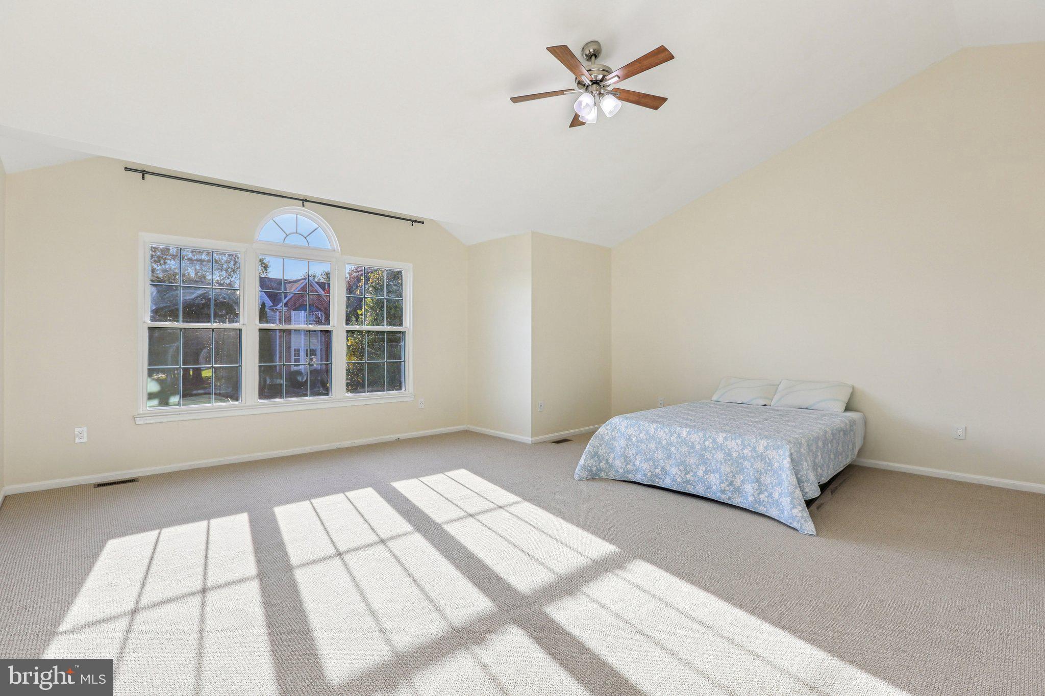 COUNTRY WALK - Residential