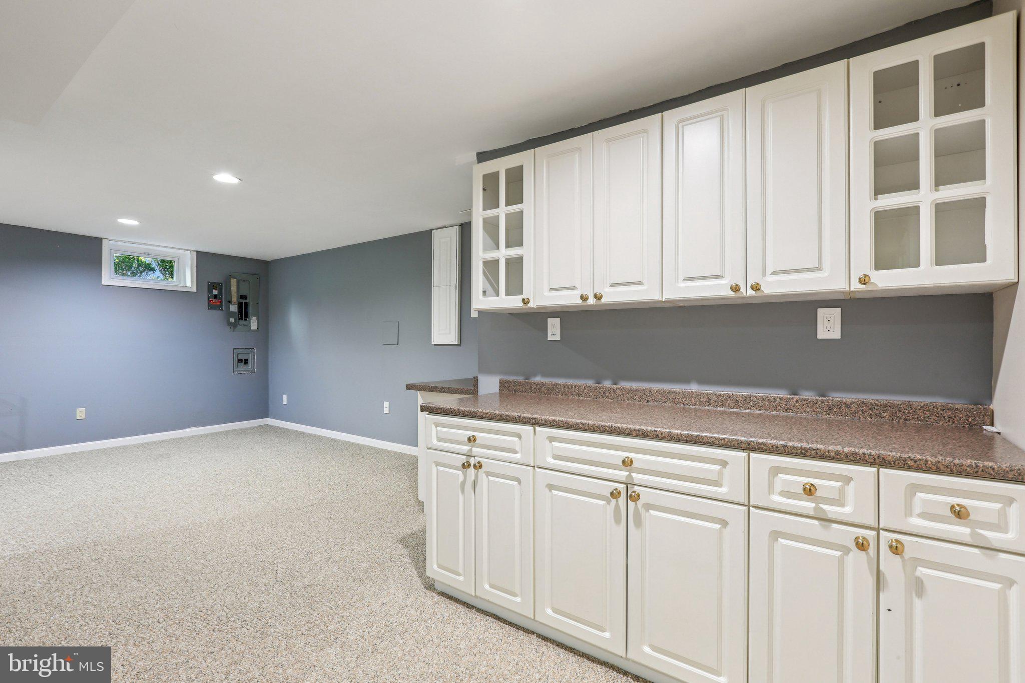 COUNTRY WALK - Residential