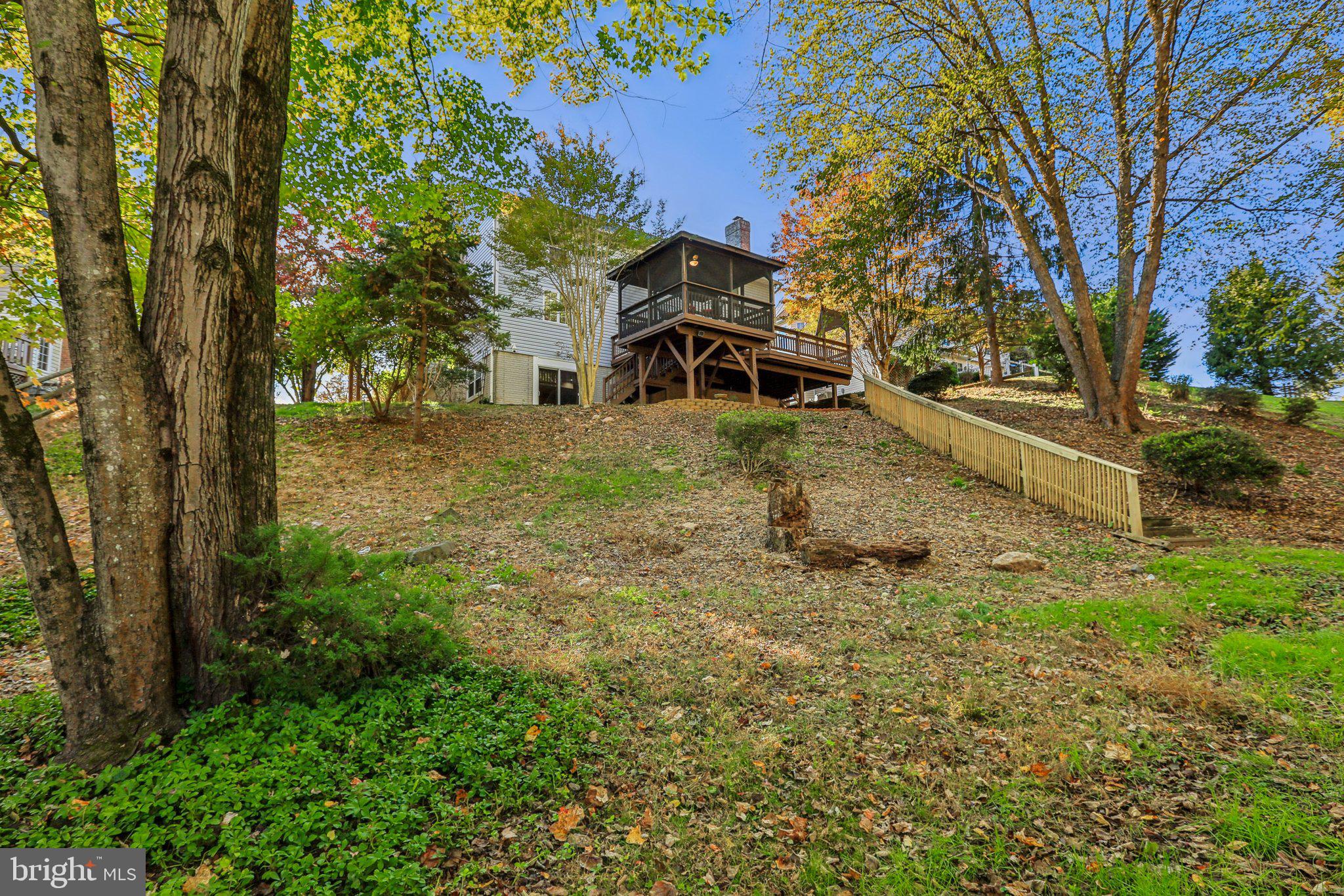 COUNTRY WALK - Residential