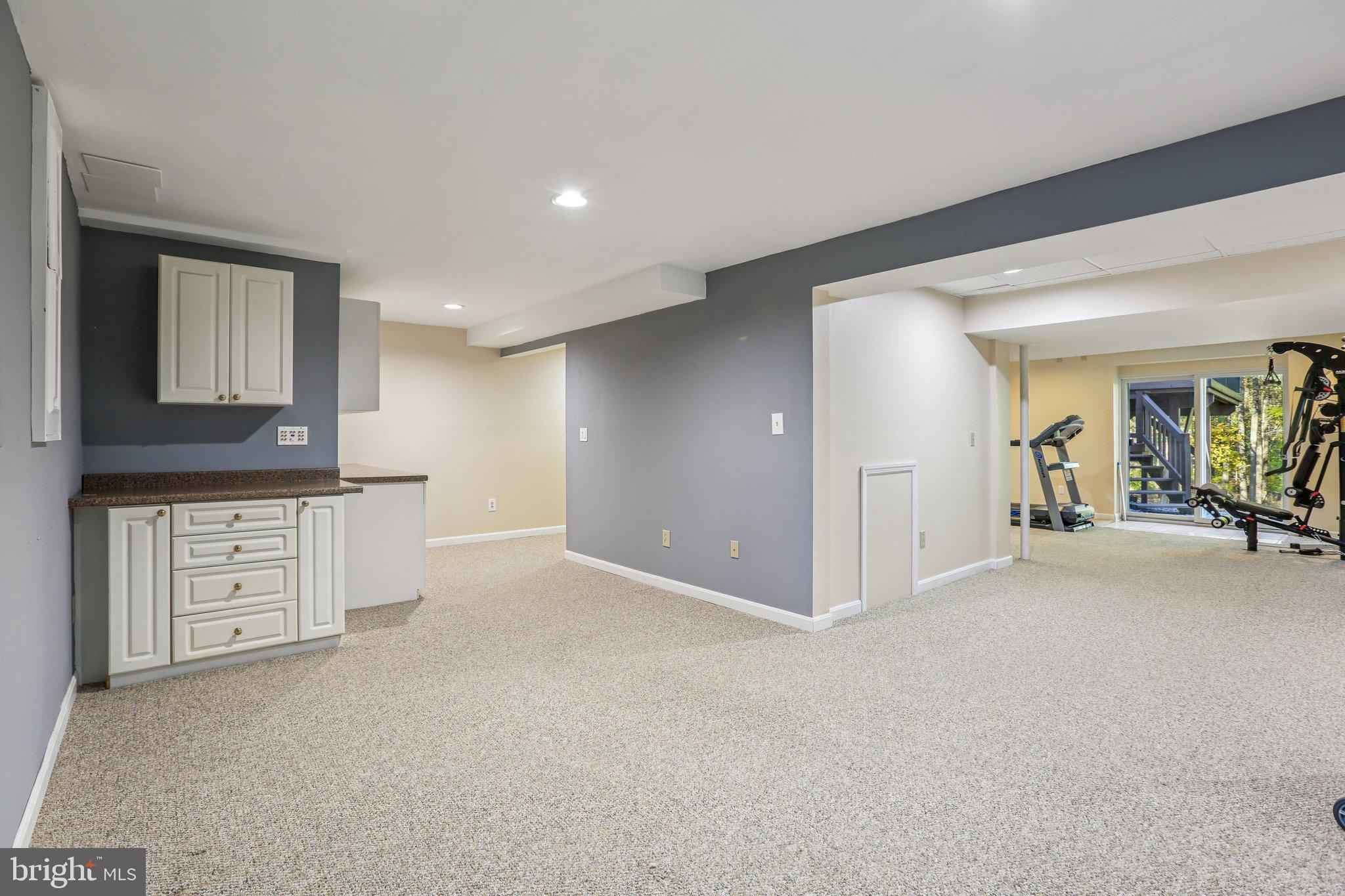 COUNTRY WALK - Residential