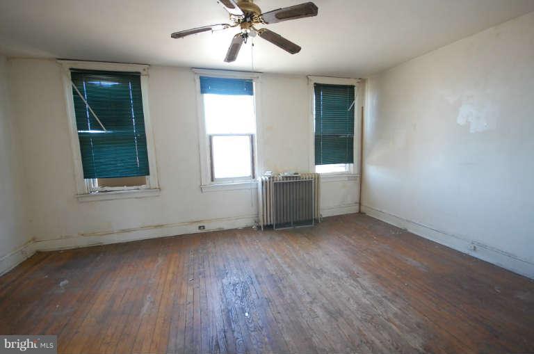 WESTPORT - Residential