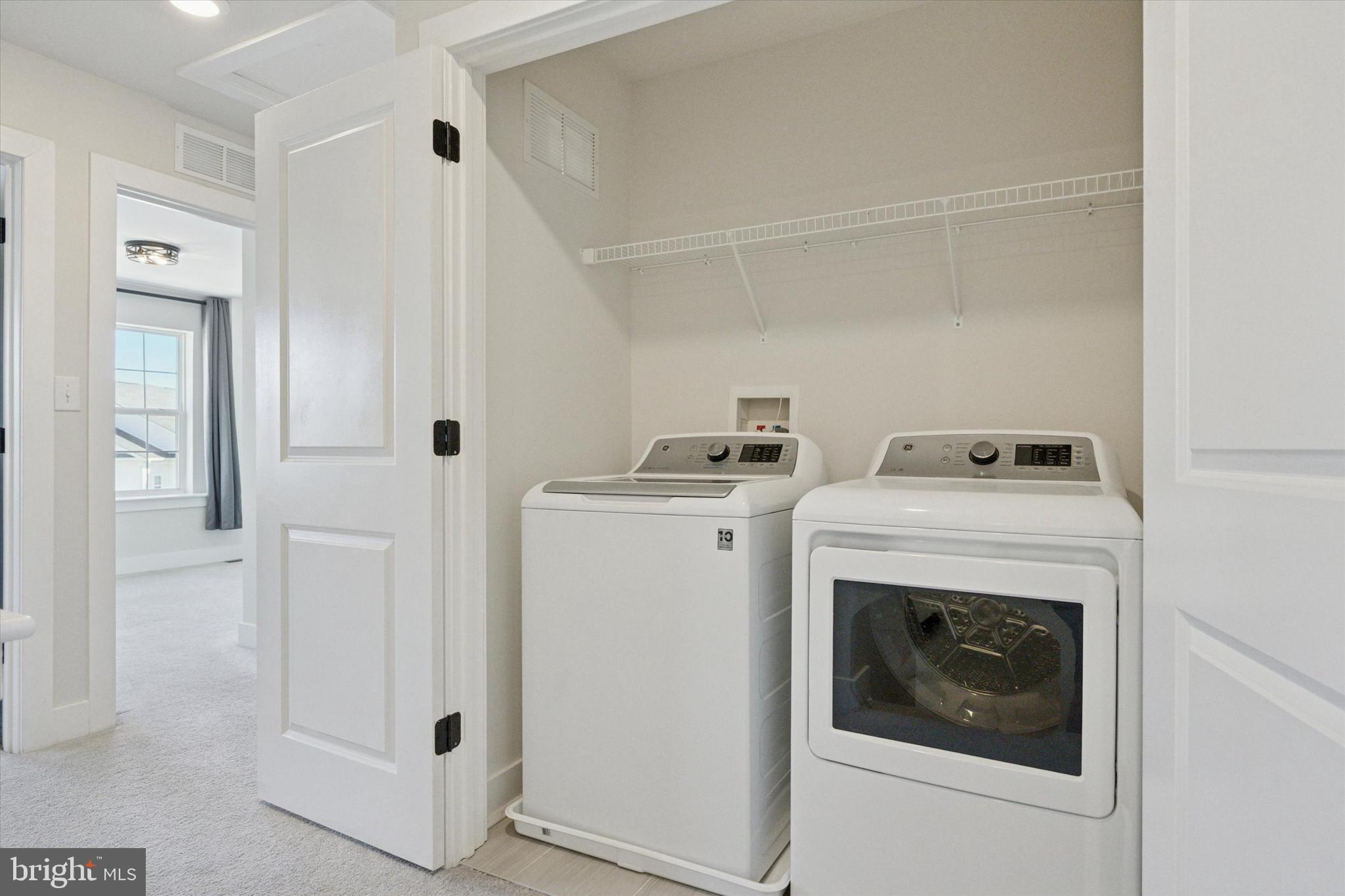 LOCHIEL FARM - Residential Lease