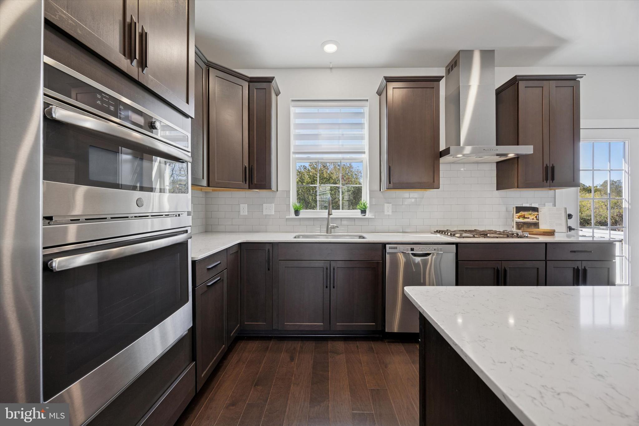 LOCHIEL FARM - Residential Lease