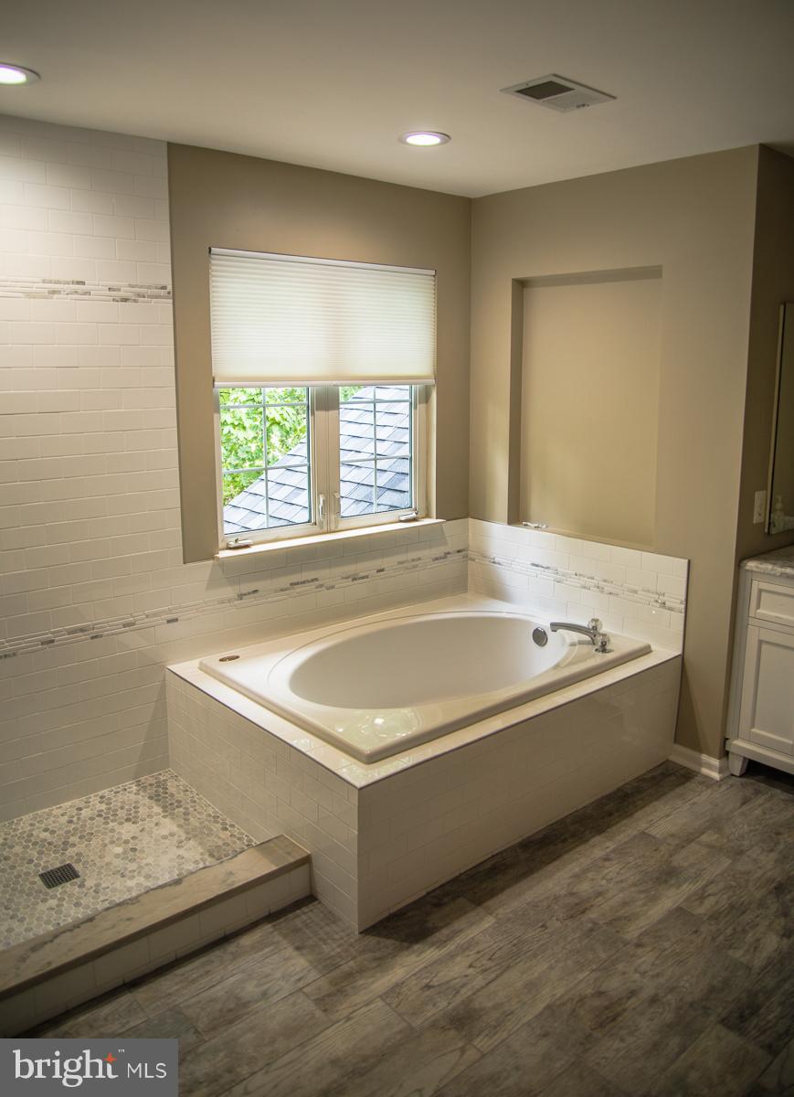 VILLAGES AT SAYBROOKE - Residential