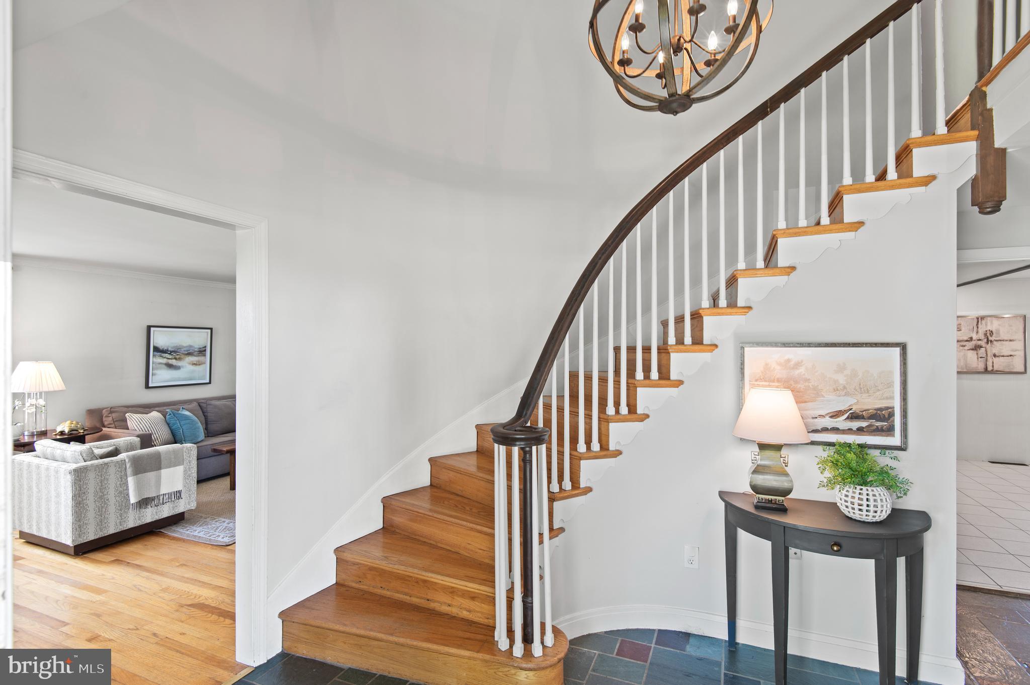 264 E PADONIA ROAD