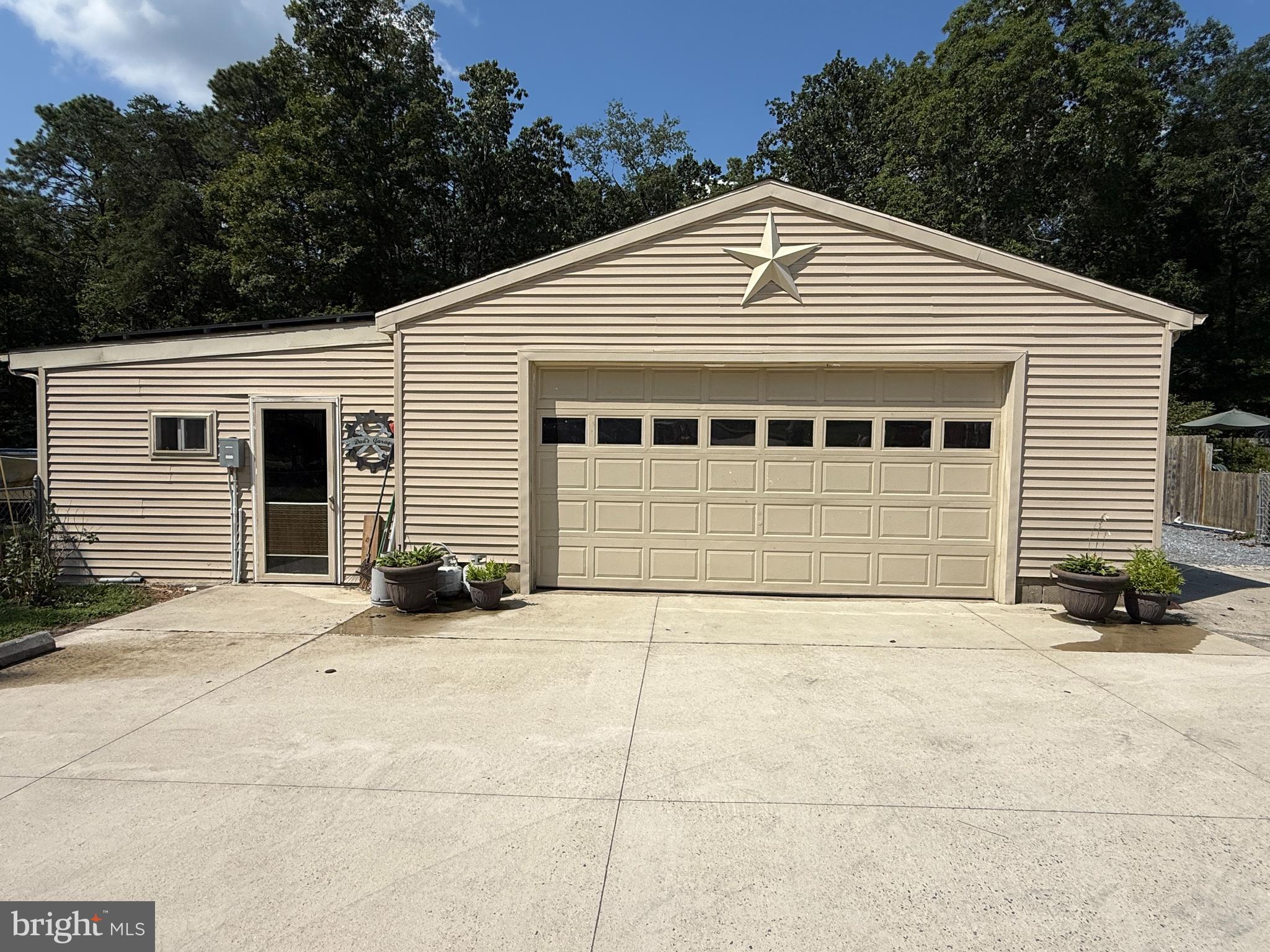 MILLVILLE - Residential